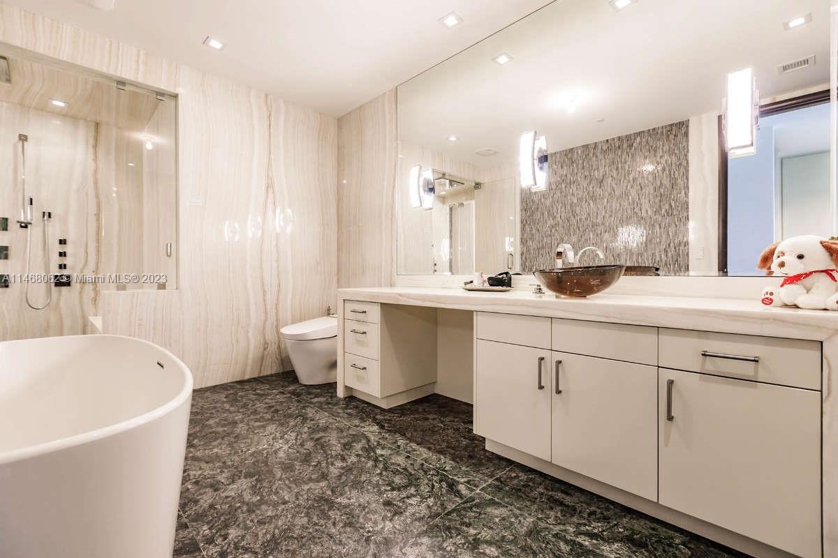 17749 COLLINS AVENUE COND - Residential