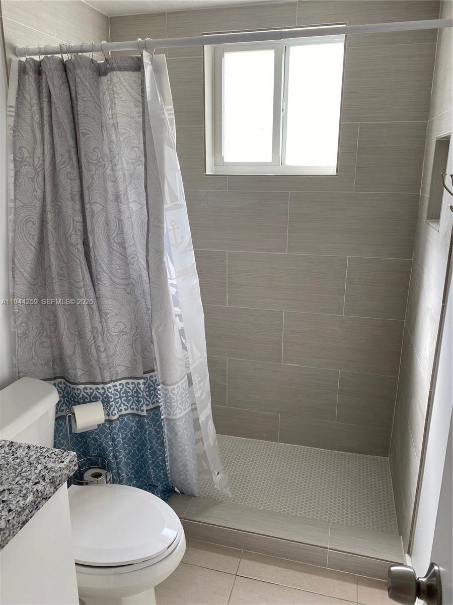 IDLEWILD PARK - Residential Lease