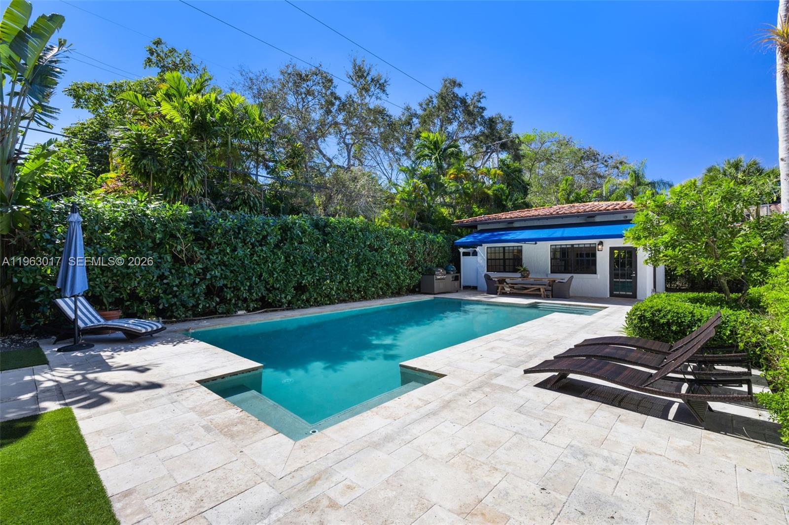 CORAL GABLES SEC E - Residential