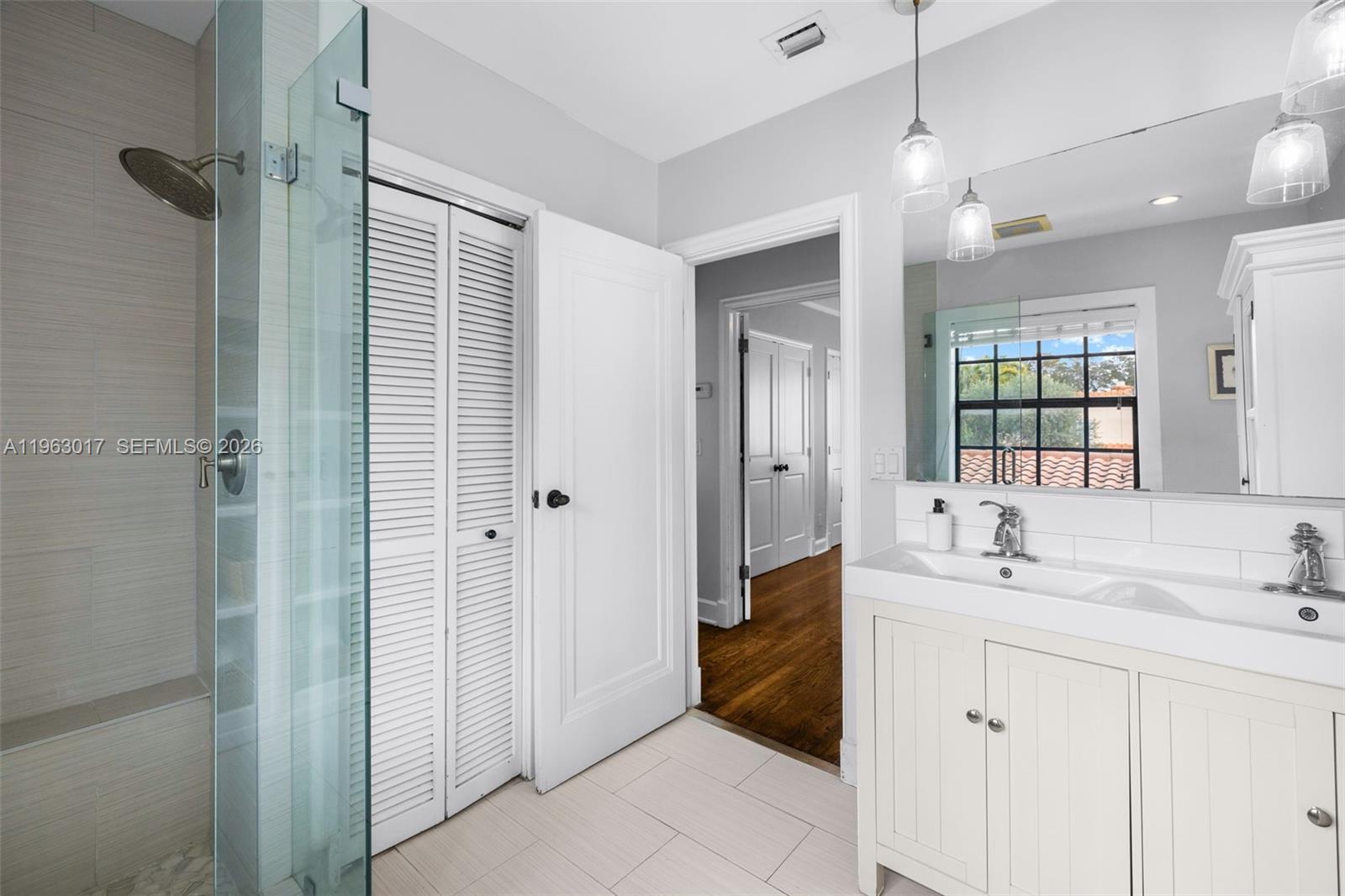 CORAL GABLES SEC E - Residential