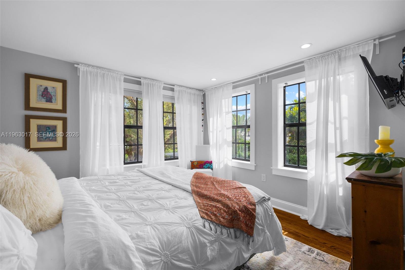 CORAL GABLES SEC E - Residential