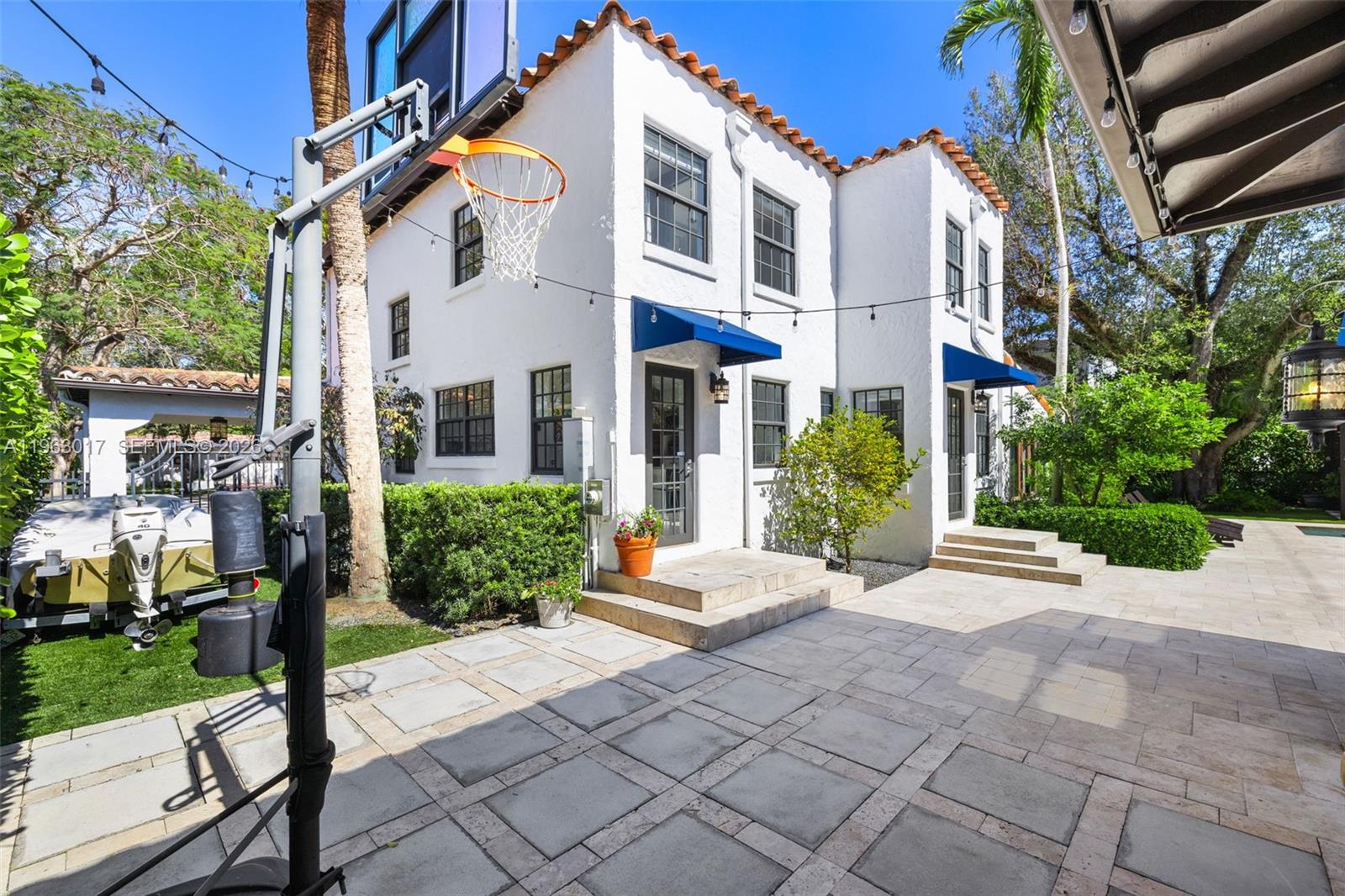 CORAL GABLES SEC E - Residential