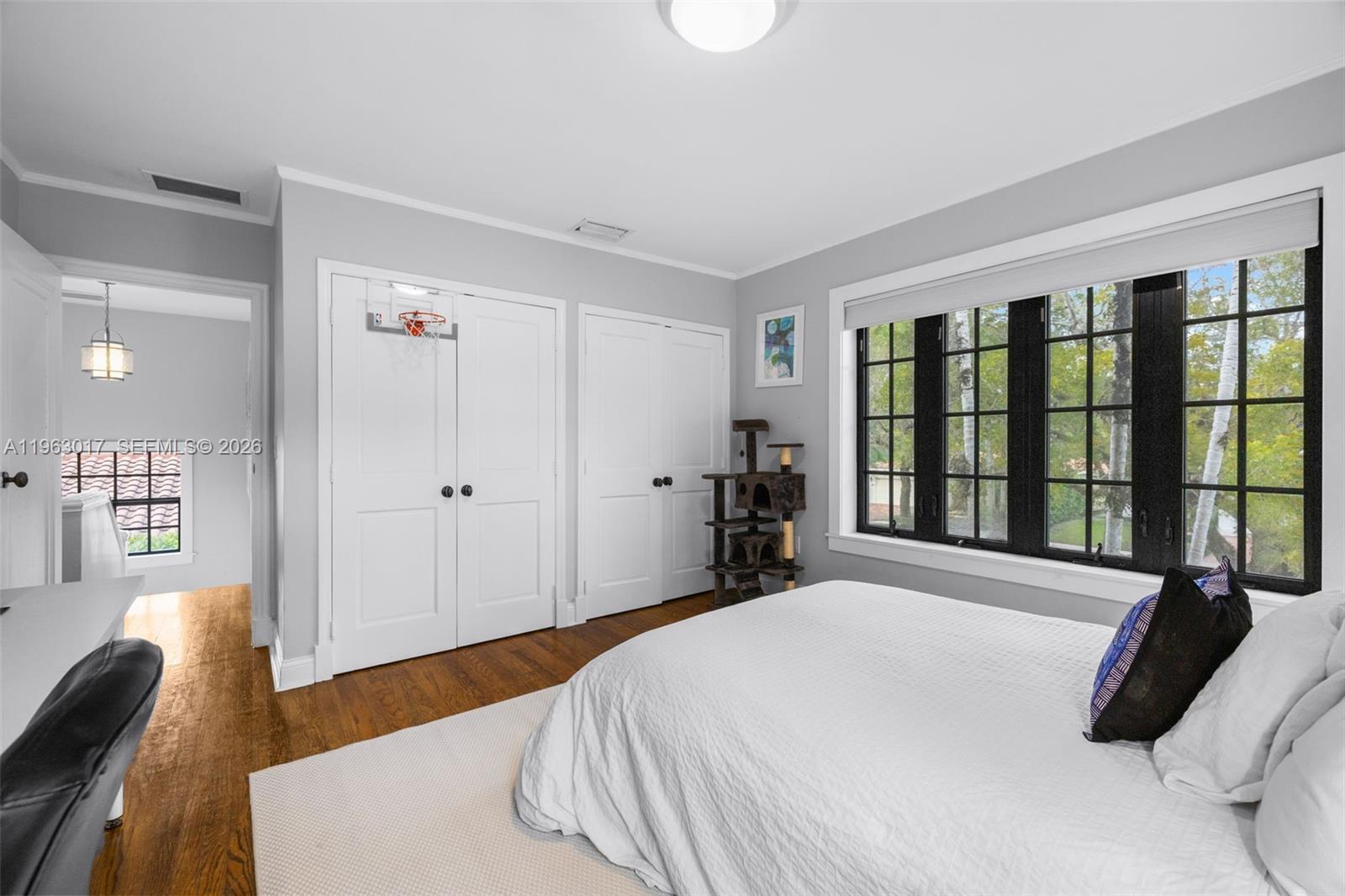 CORAL GABLES SEC E - Residential