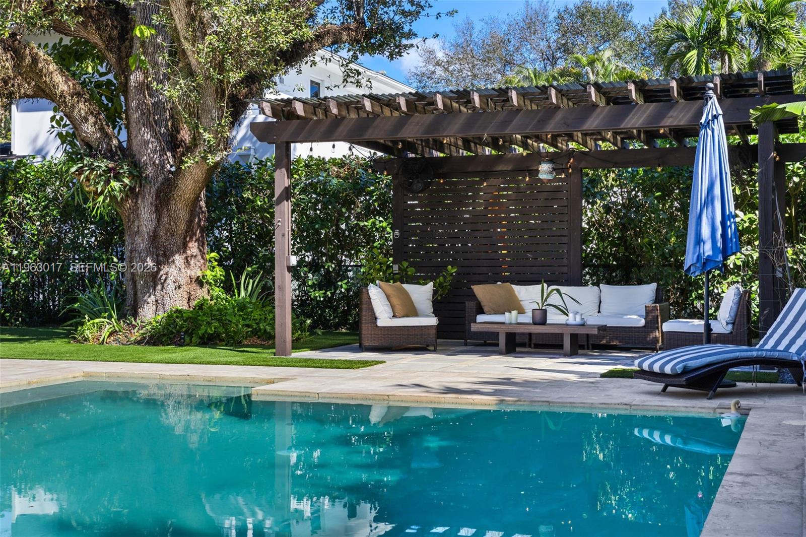 CORAL GABLES SEC E - Residential