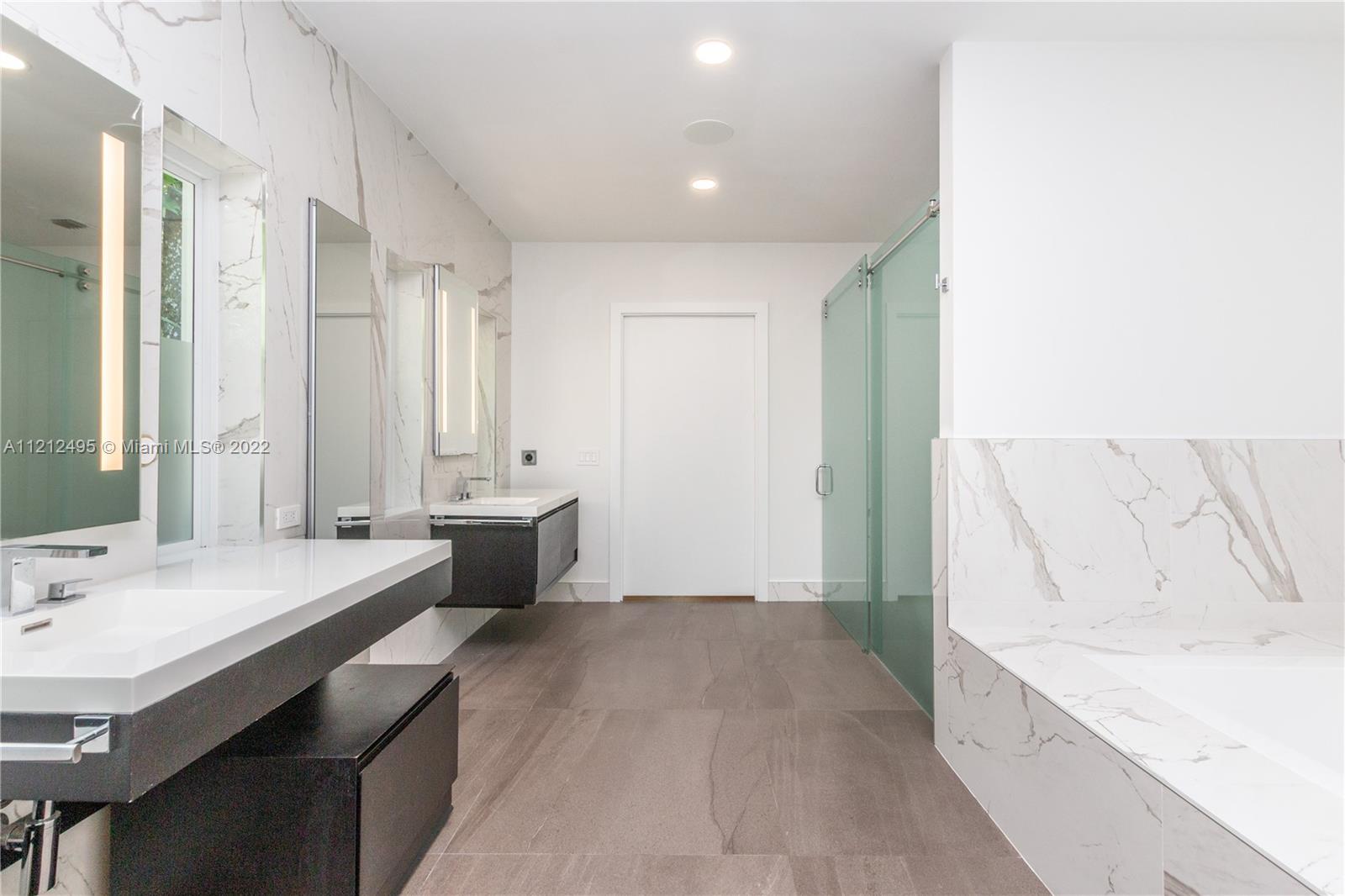 LEAFY WAY - Residential