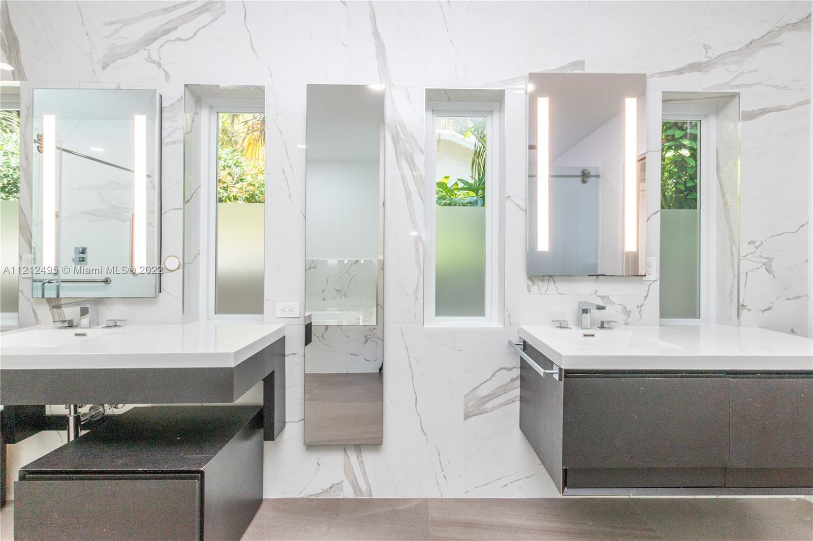 LEAFY WAY - Residential