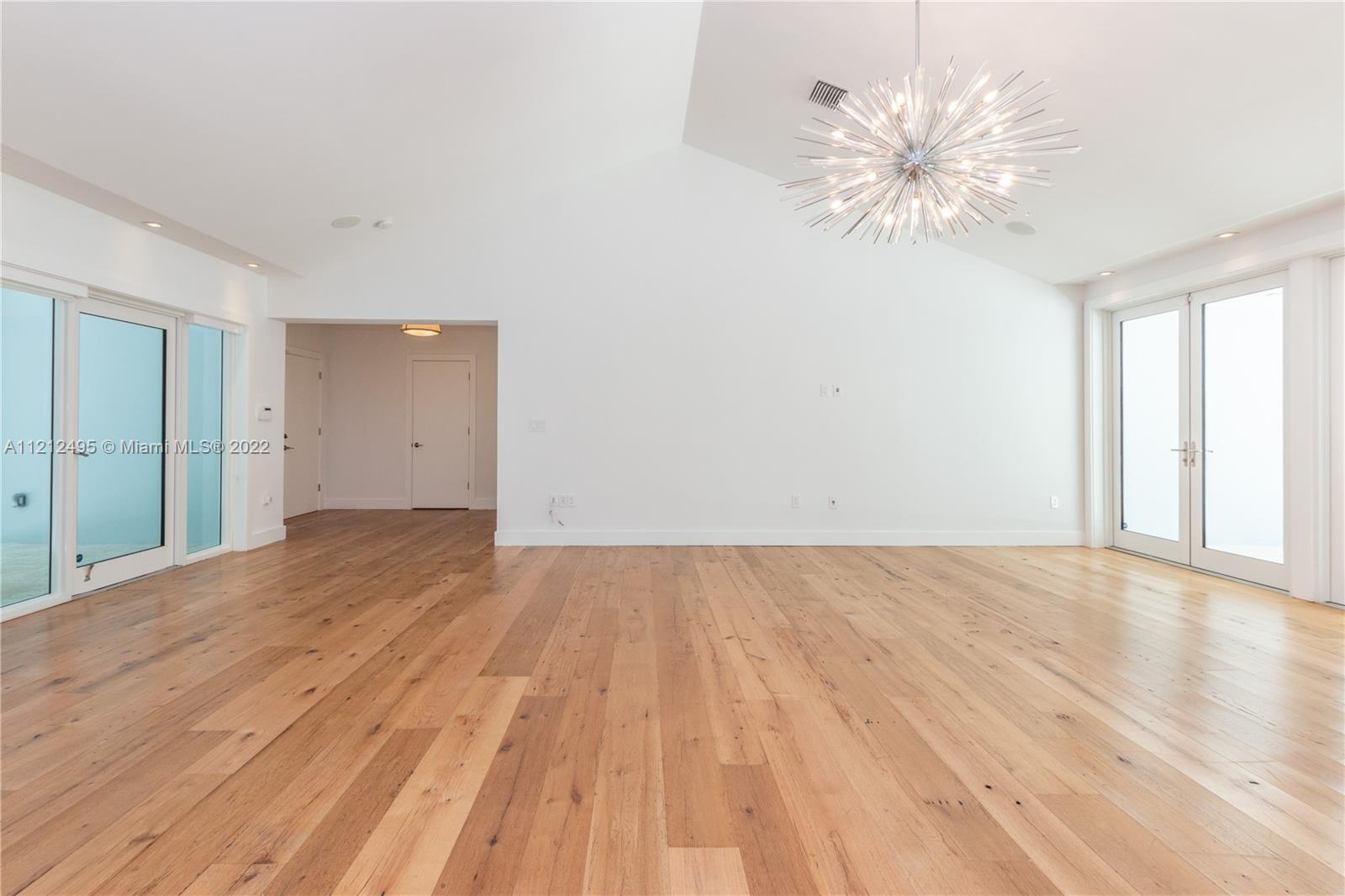 LEAFY WAY - Residential