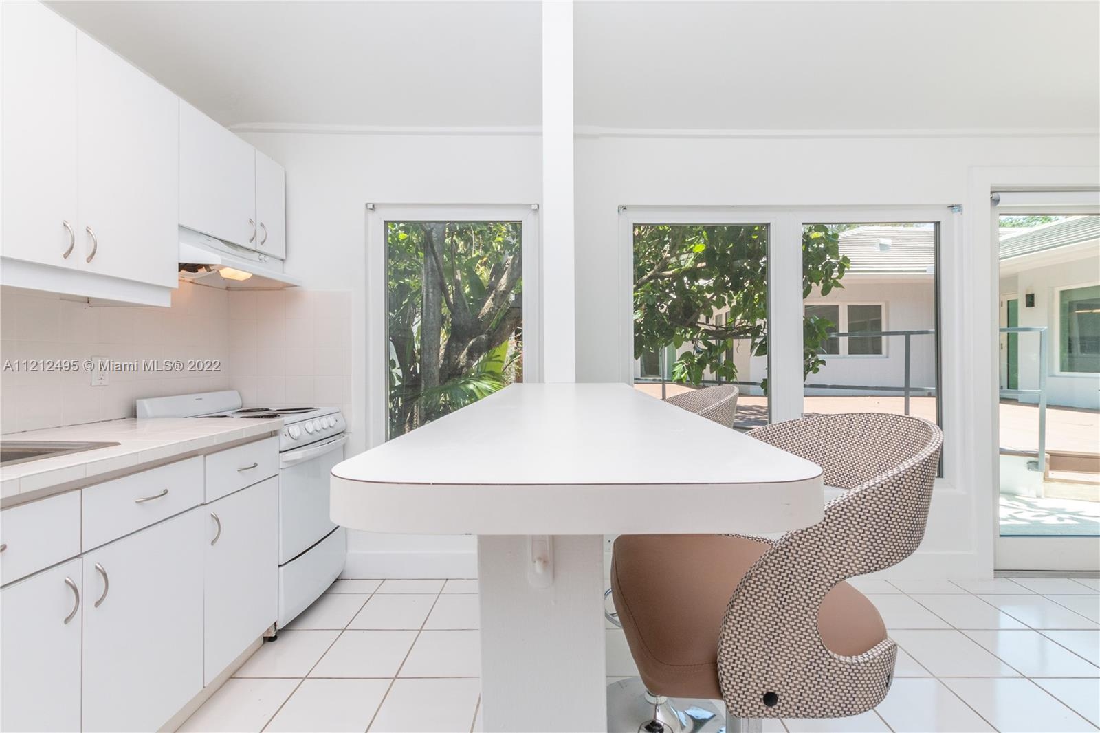 LEAFY WAY - Residential