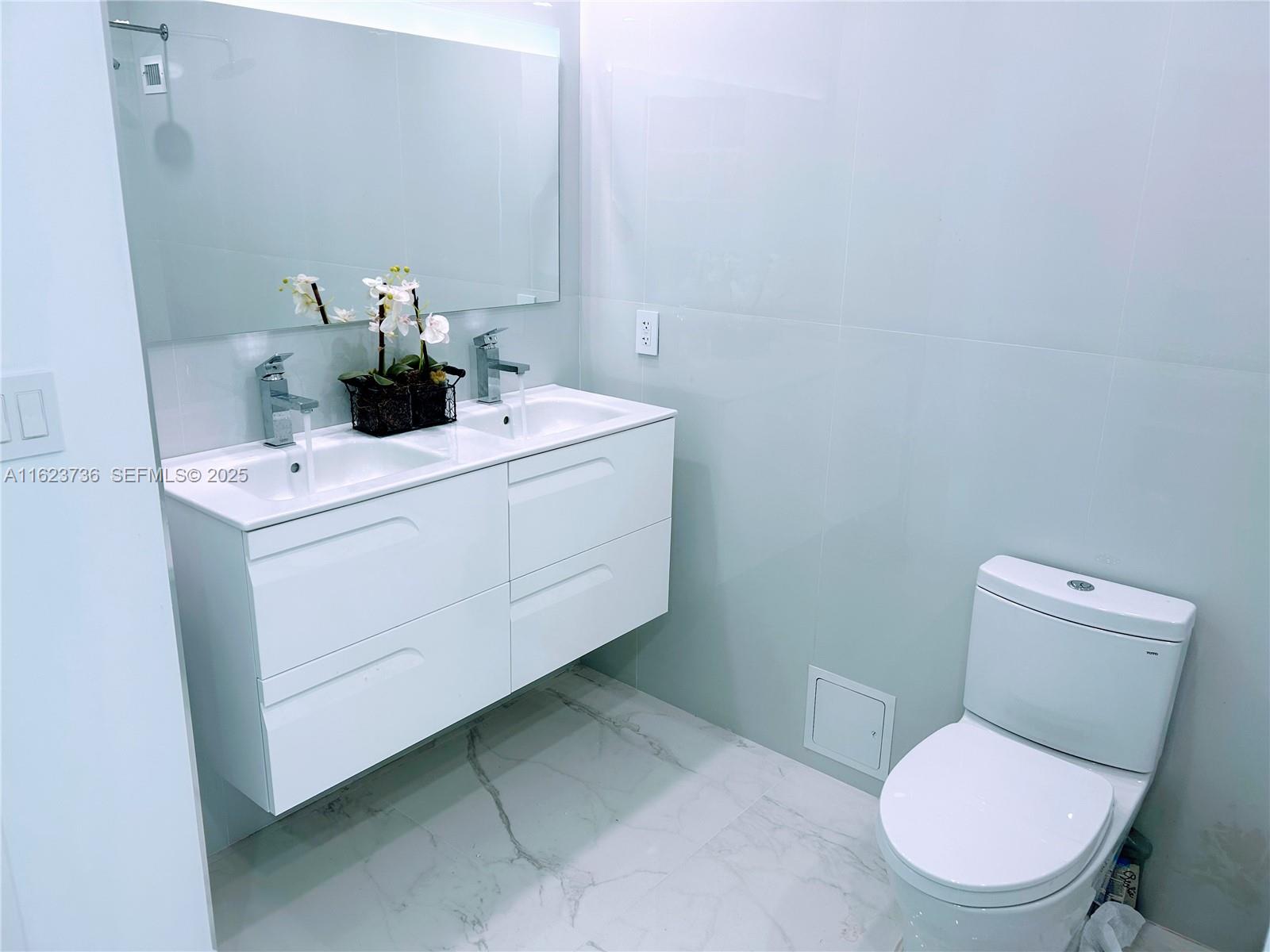 PARKER PLAZA CONDO ESTATE - Residential