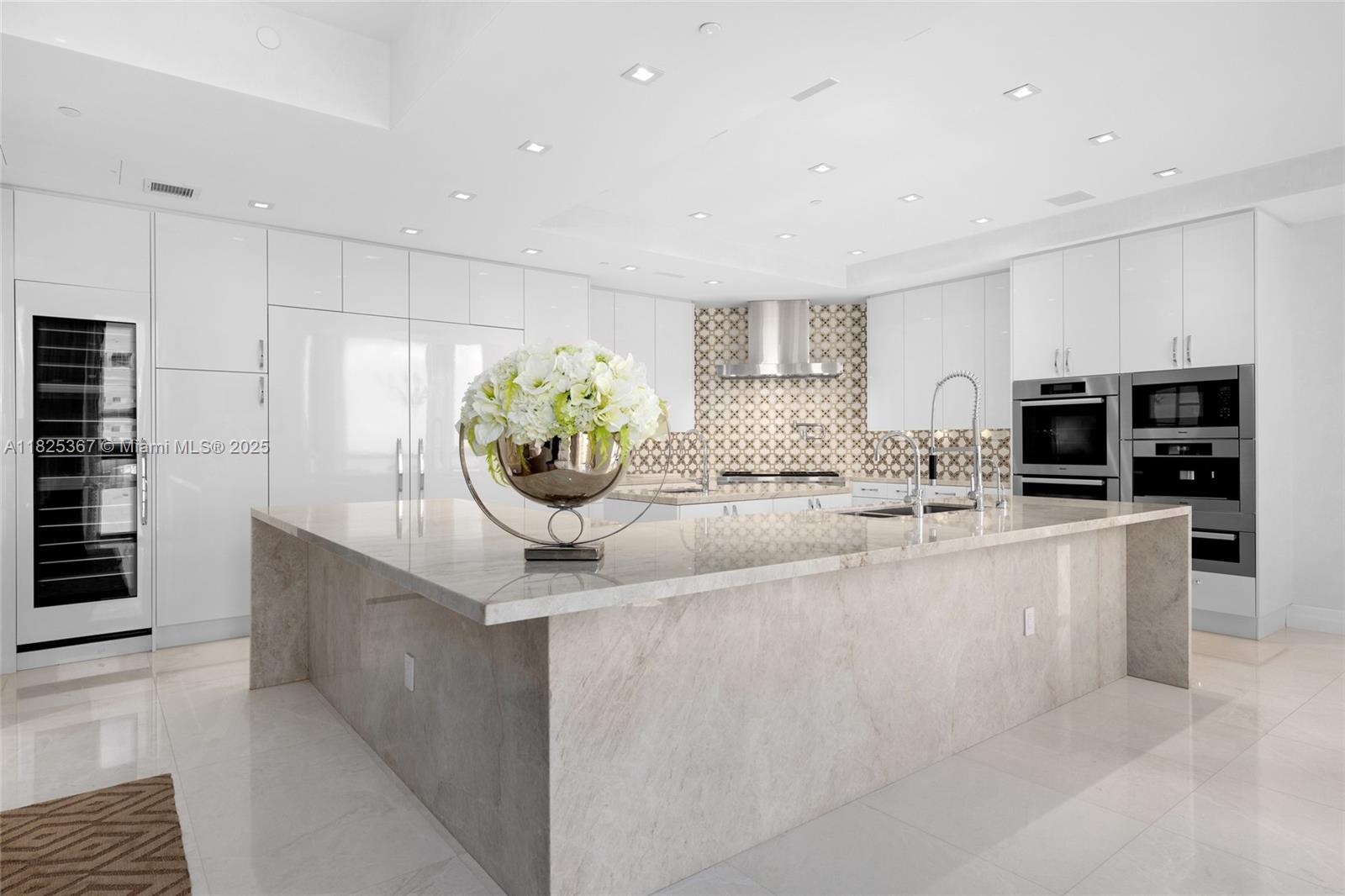 17749 COLLINS AVENUE COND - Residential