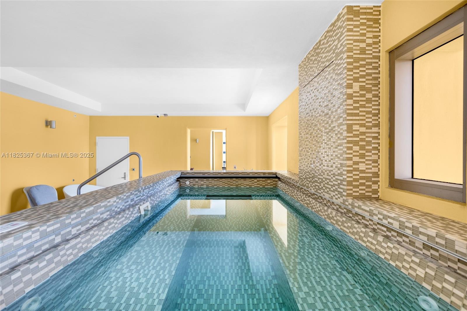 17749 COLLINS AVENUE COND - Residential