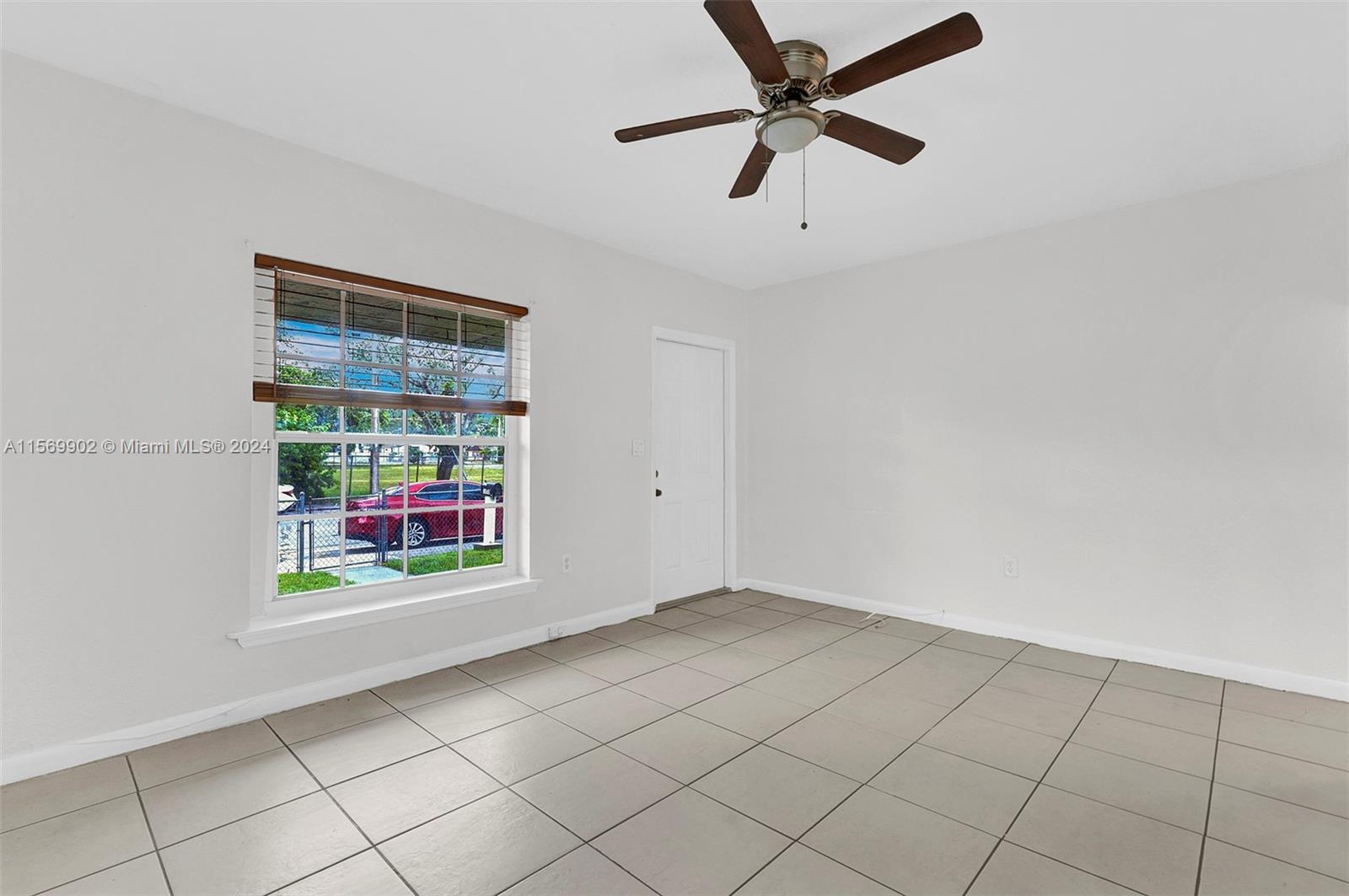 ORANGE HEIGHTS - Residential Lease