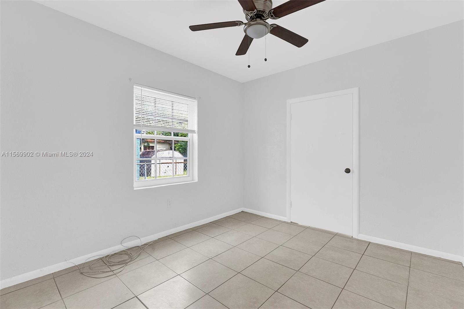 ORANGE HEIGHTS - Residential Lease