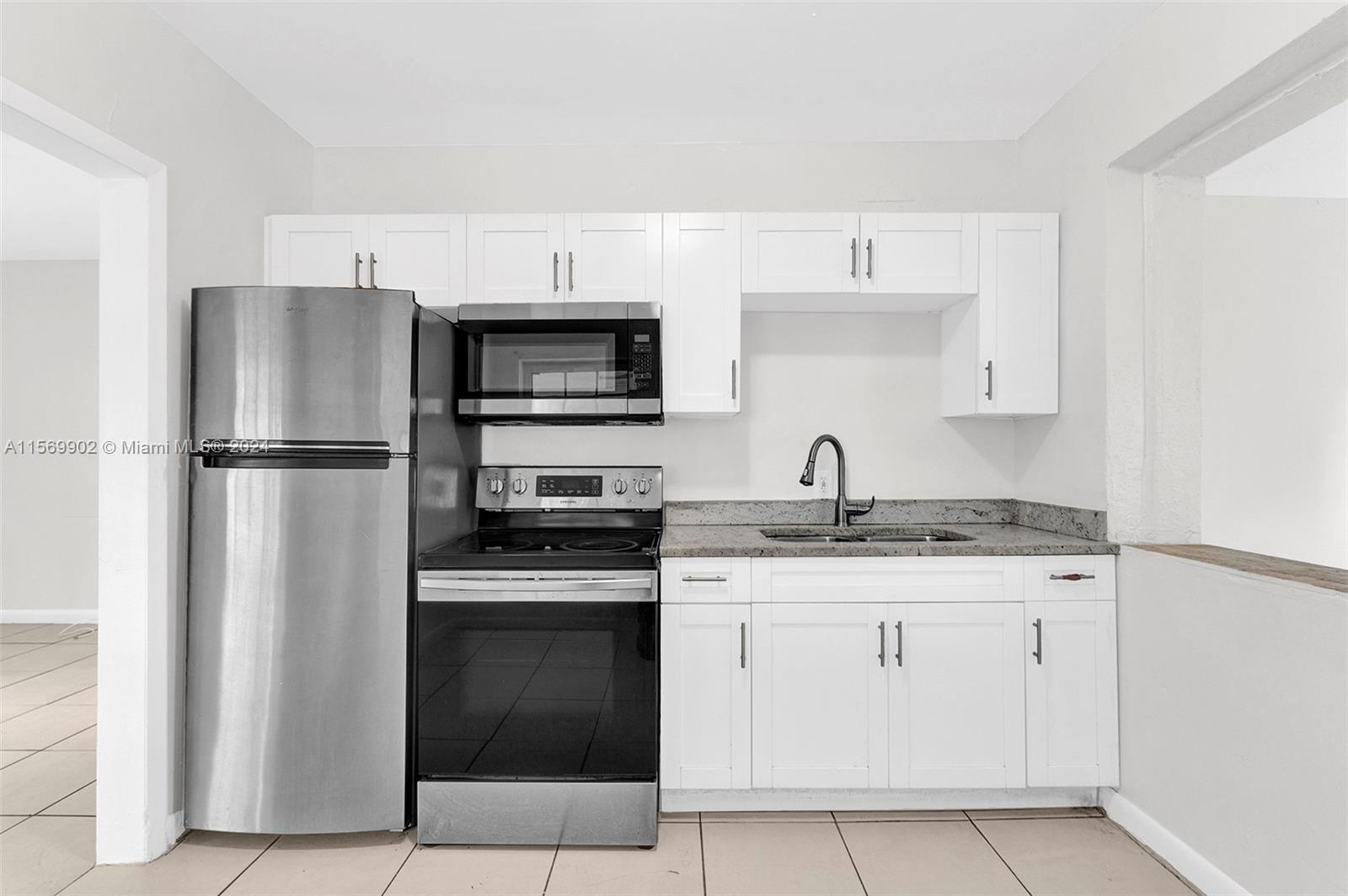 ORANGE HEIGHTS - Residential Lease