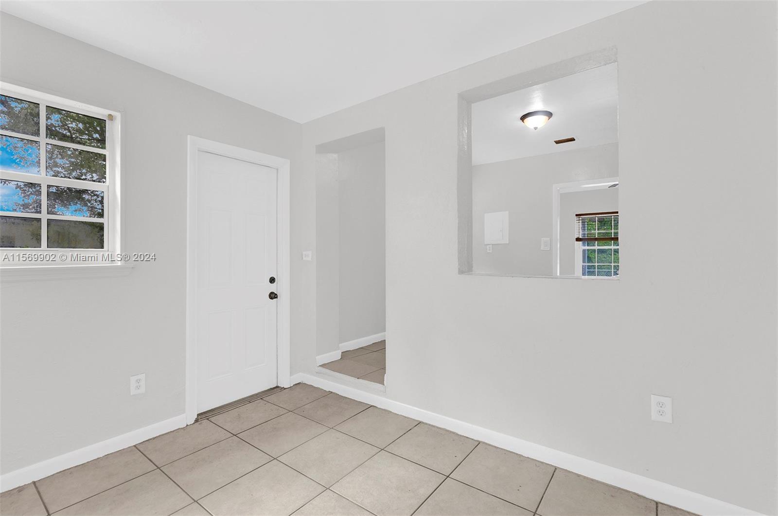 ORANGE HEIGHTS - Residential Lease