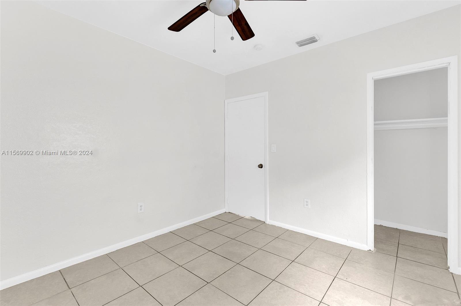 ORANGE HEIGHTS - Residential Lease