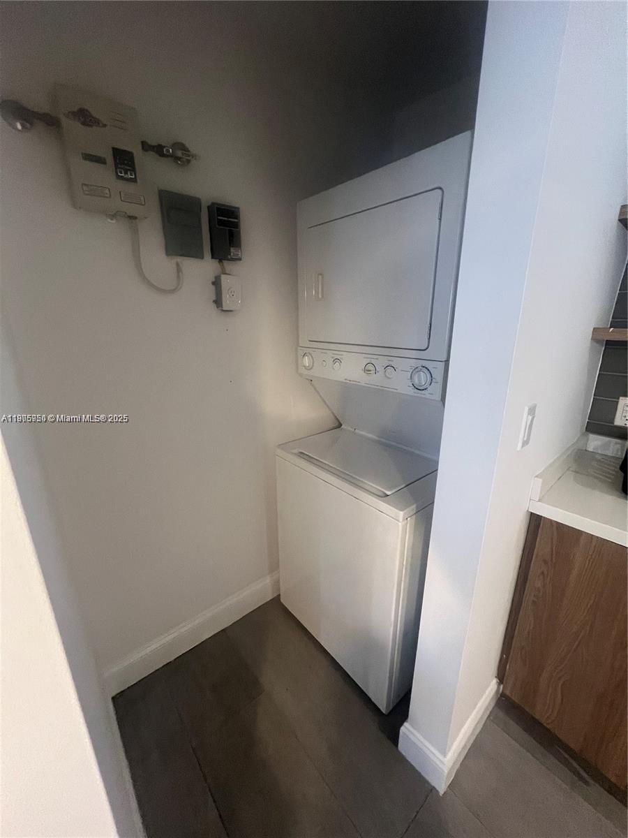 STUARTS SUB - Residential Lease