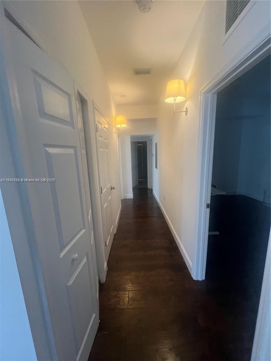 STUARTS SUB - Residential Lease