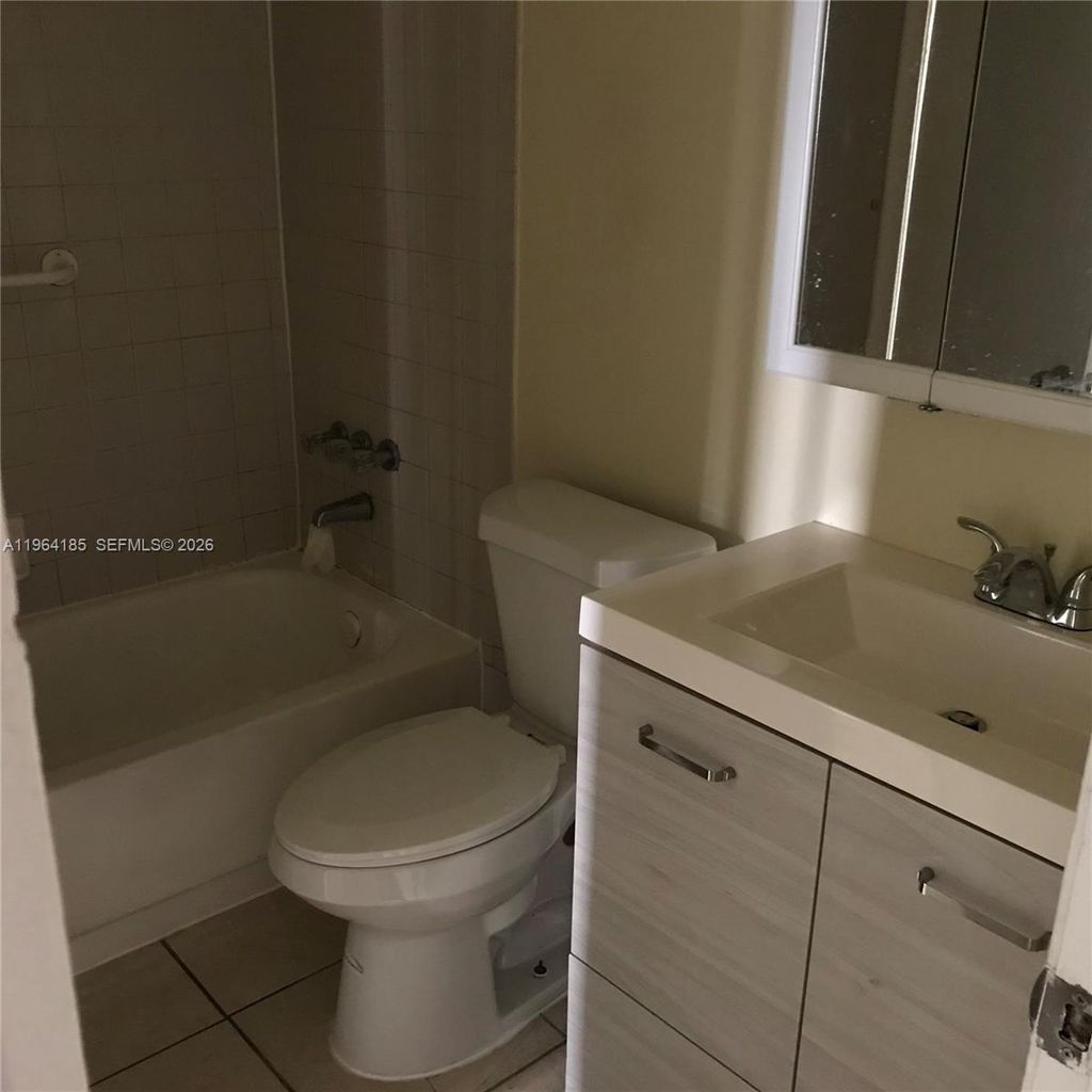 Photo of 206 NE 3rd St #2, Hallandale Beach, FL 33009 (MLS # A11964185)