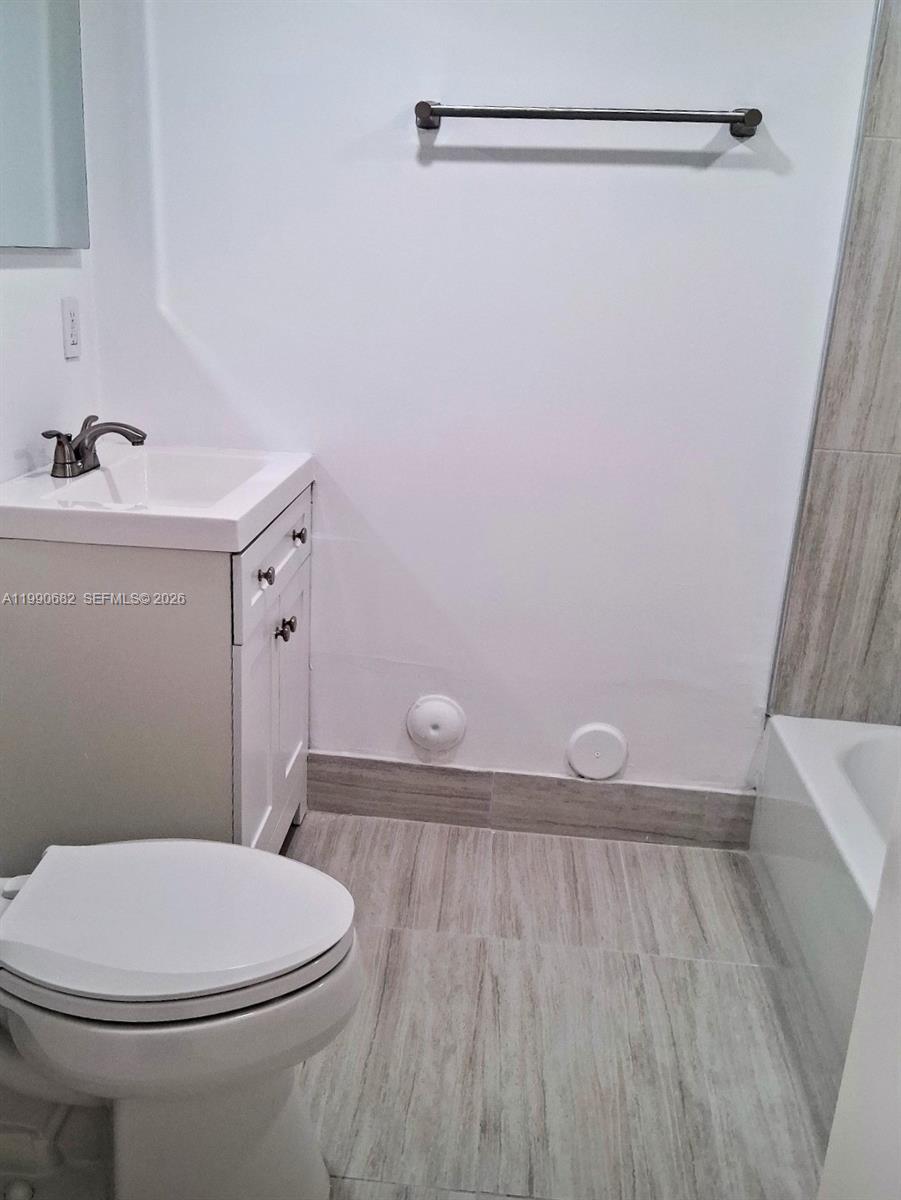 DIPLOMAT SQUARE CONDO - Residential