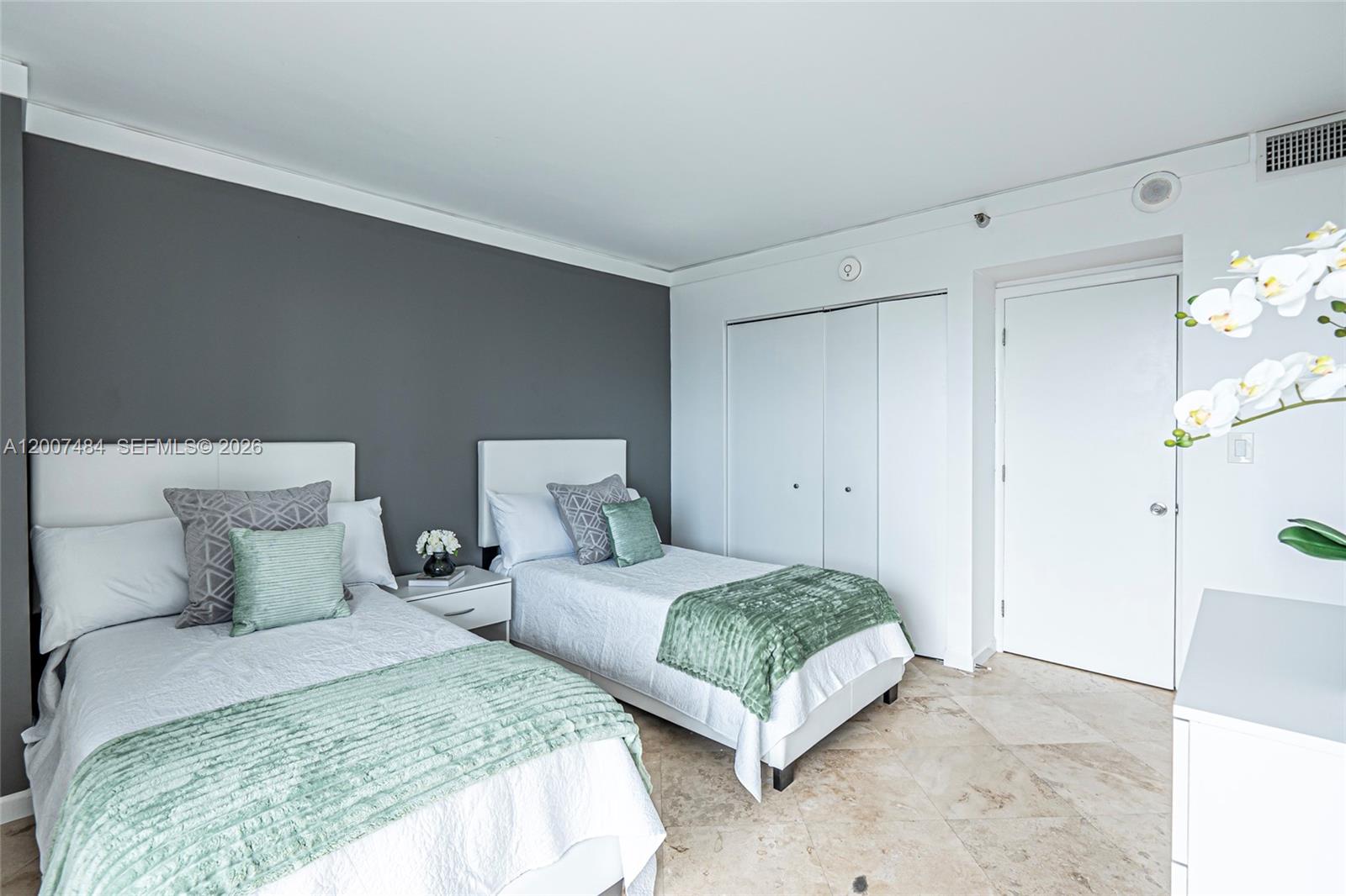 WATERVIEW CONDO - Residential