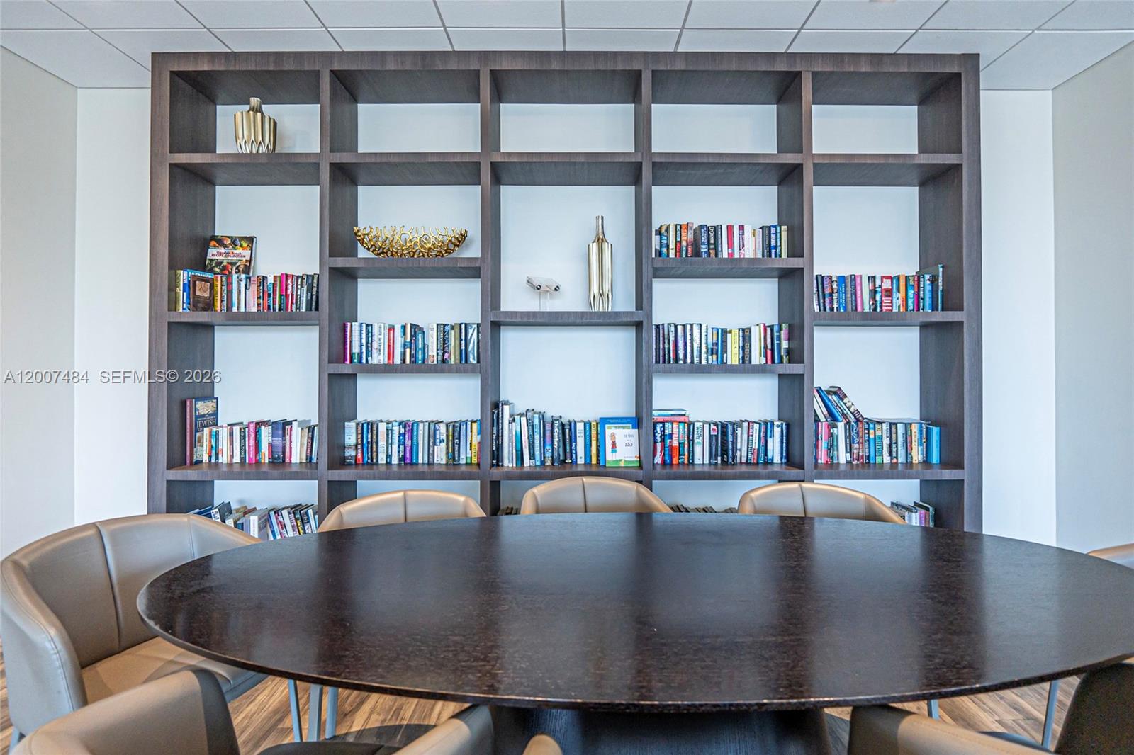 WATERVIEW CONDO - Residential