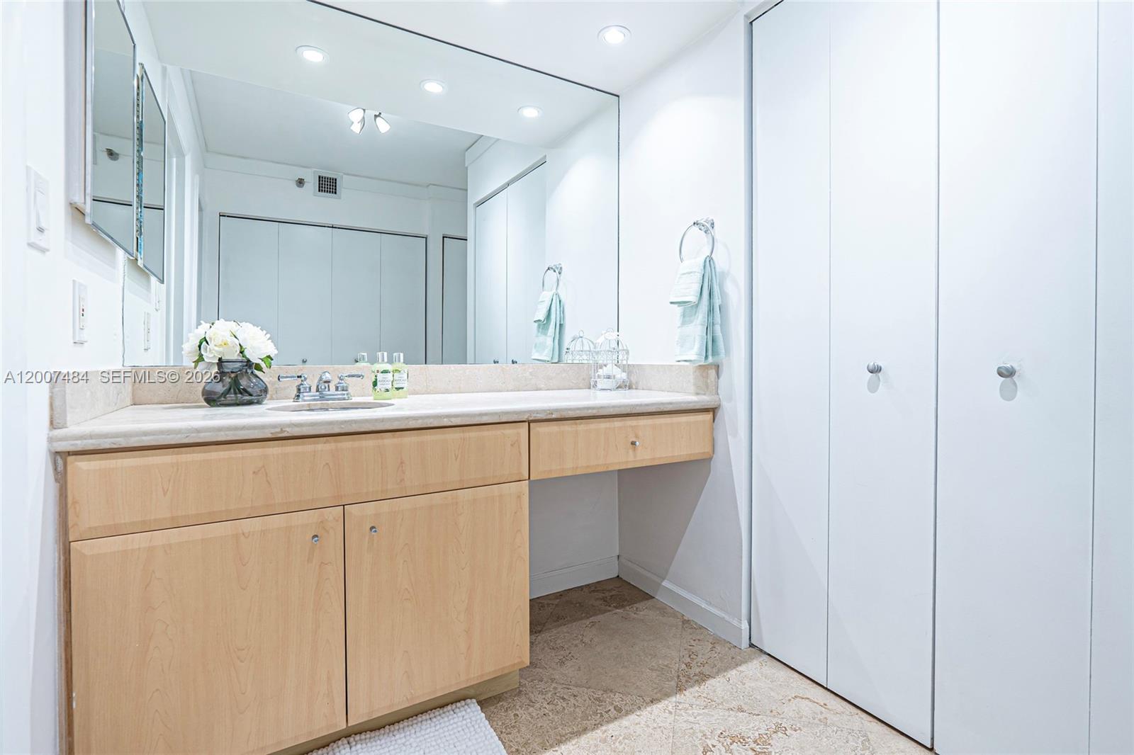 WATERVIEW CONDO - Residential