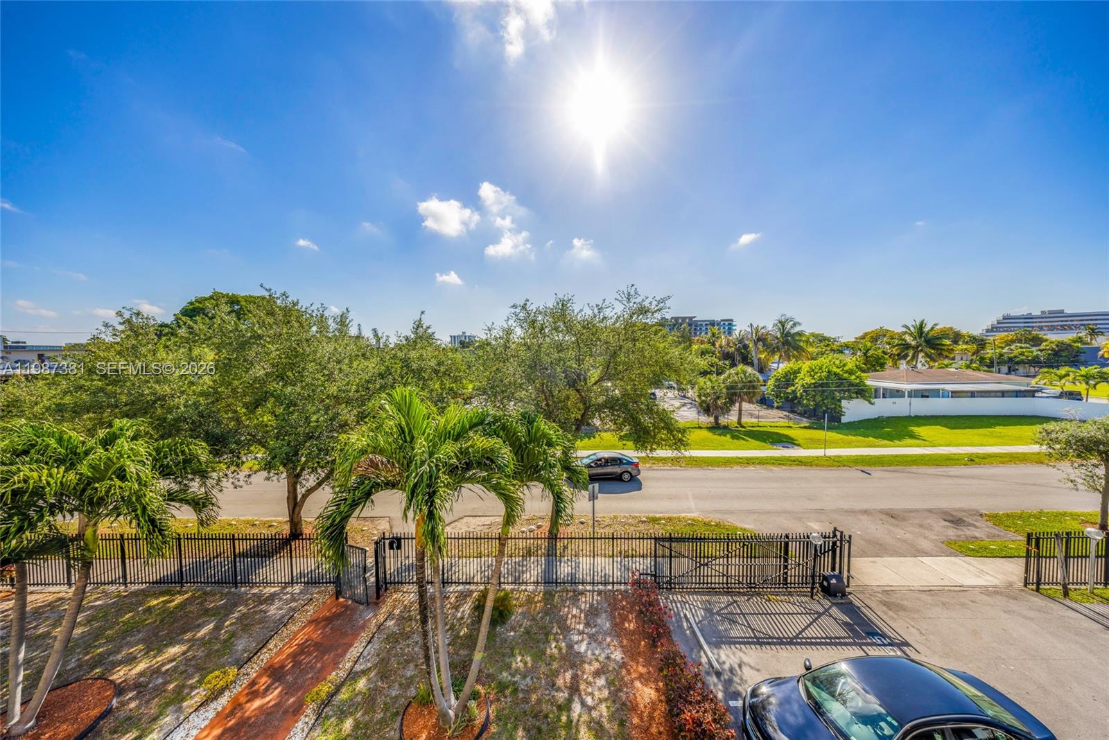 THREE HORIZONS EAST CONDO - Residential