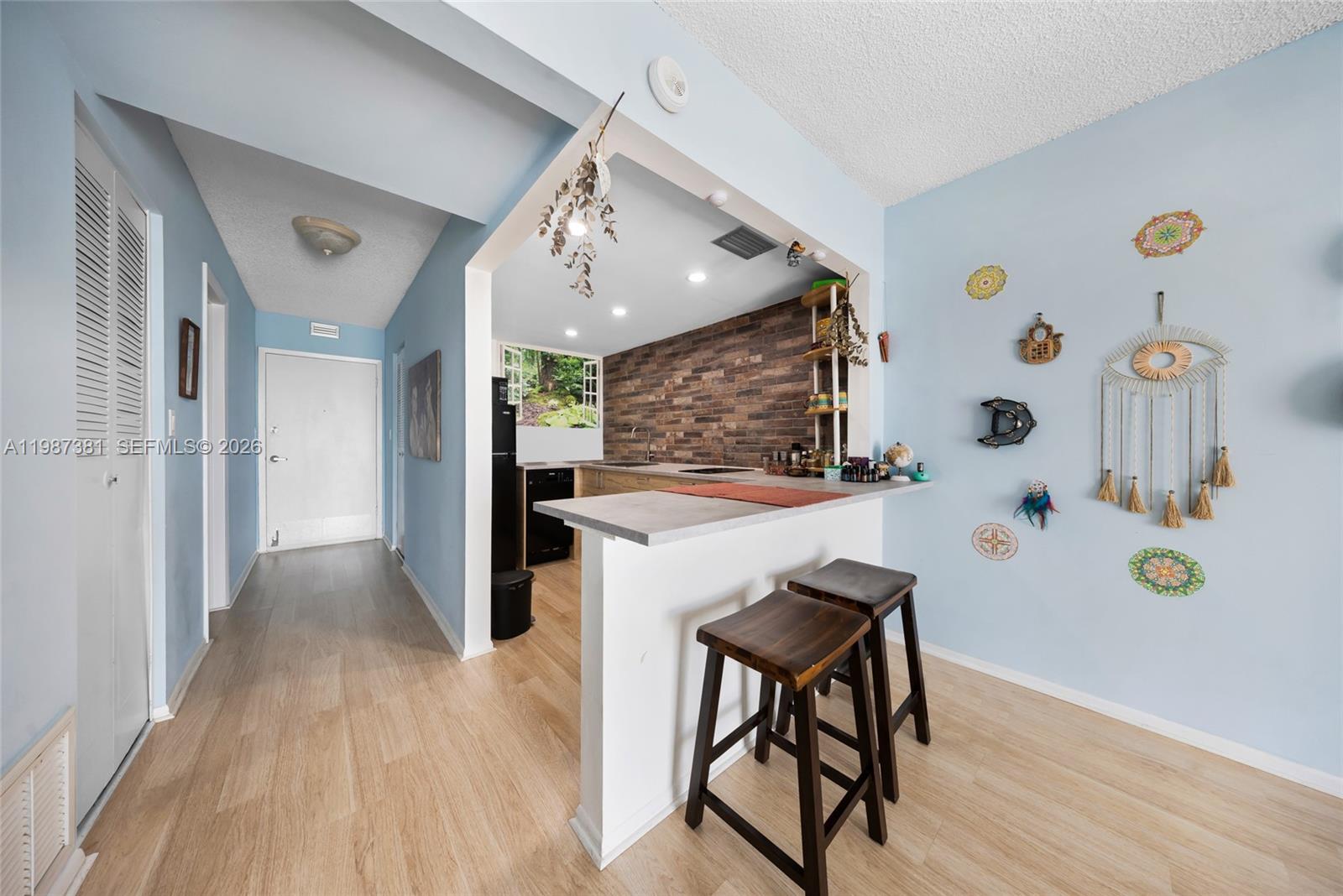 THREE HORIZONS EAST CONDO - Residential