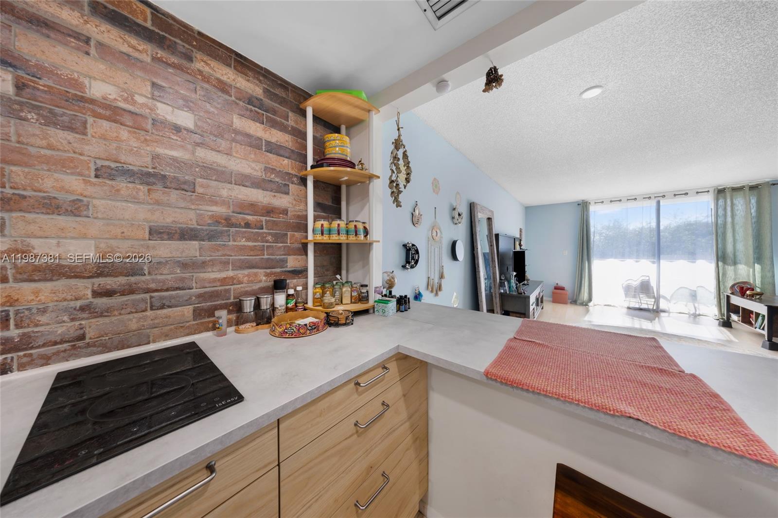 THREE HORIZONS EAST CONDO - Residential