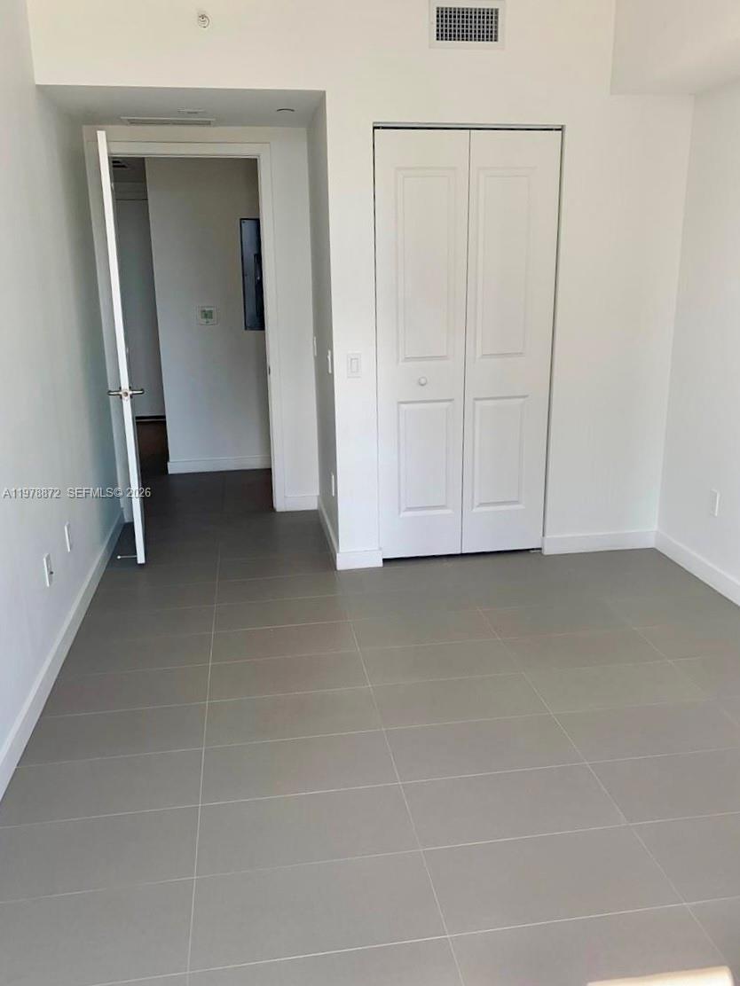 CANVAS CONDO - Residential