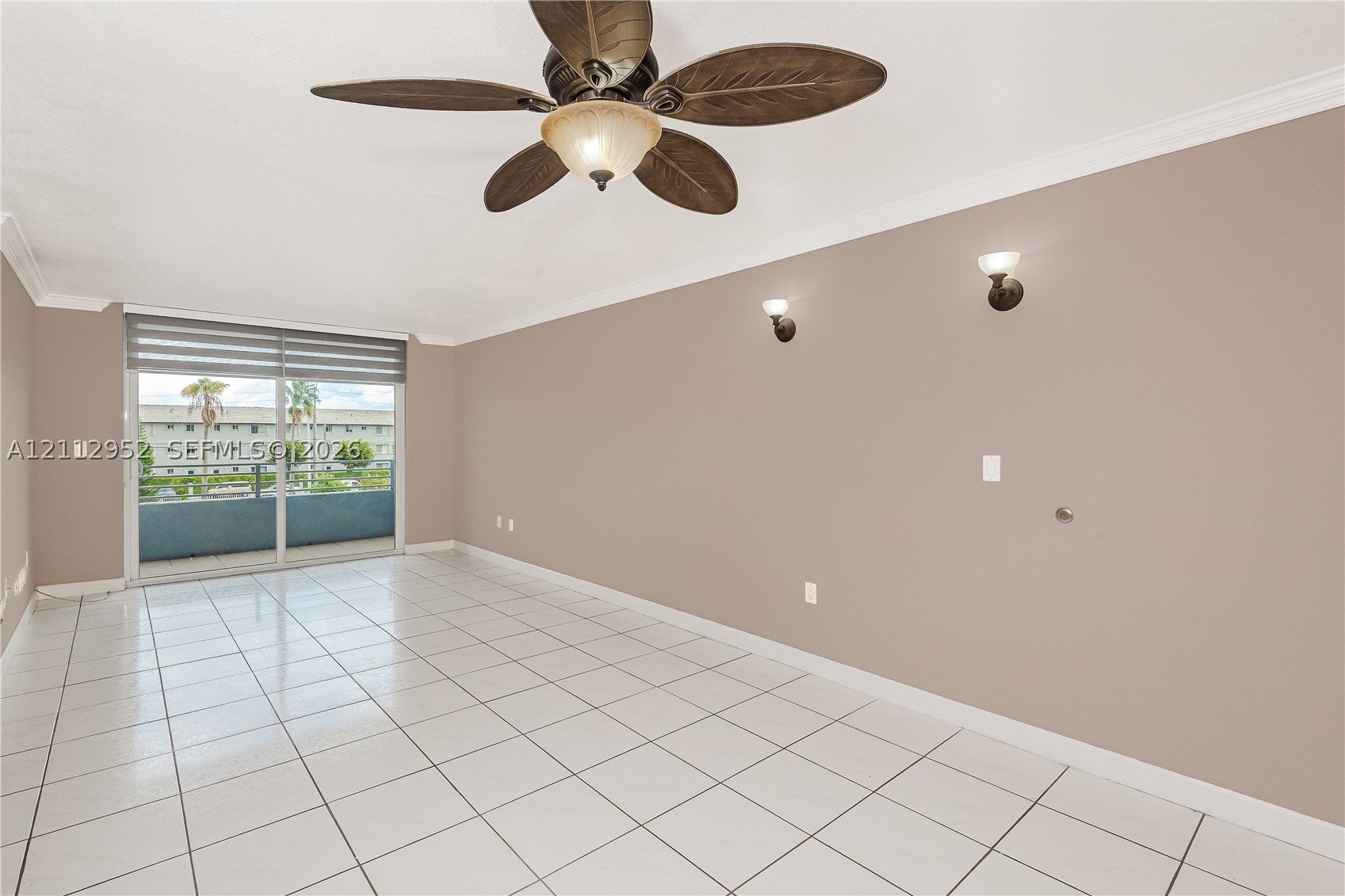 8231 NW 8th St 2-302