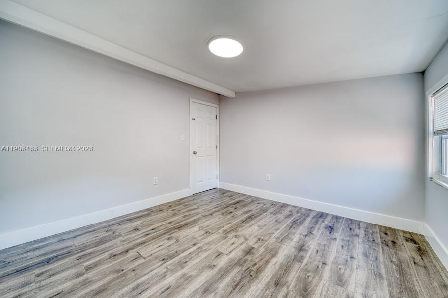 AMND MIAMI SUBURBAN ACRES - Residential Lease