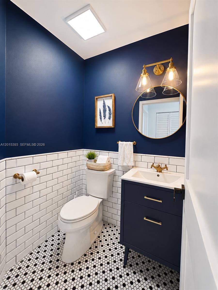 SAPPHIRE SHORES-SAPPHIRE - Residential Lease