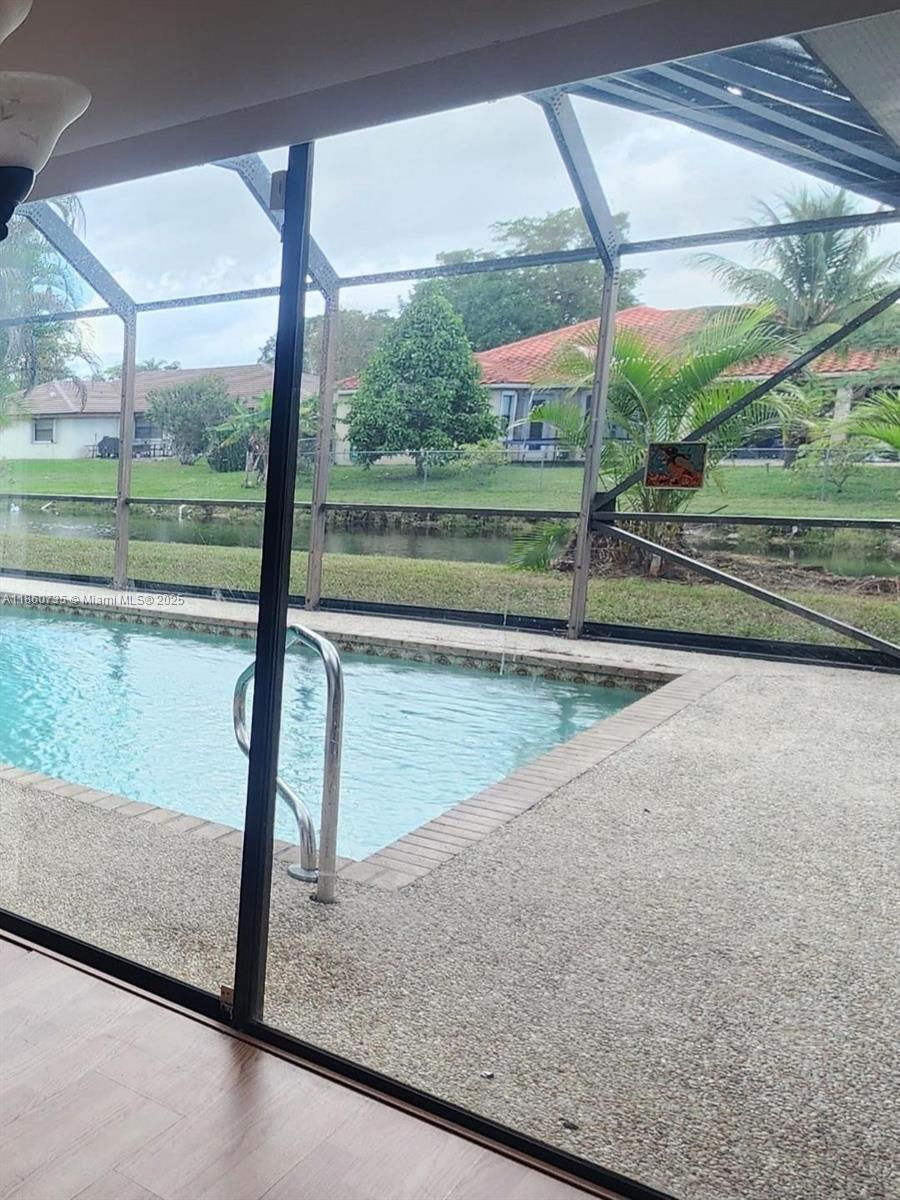 CYPRESS RUN - Residential