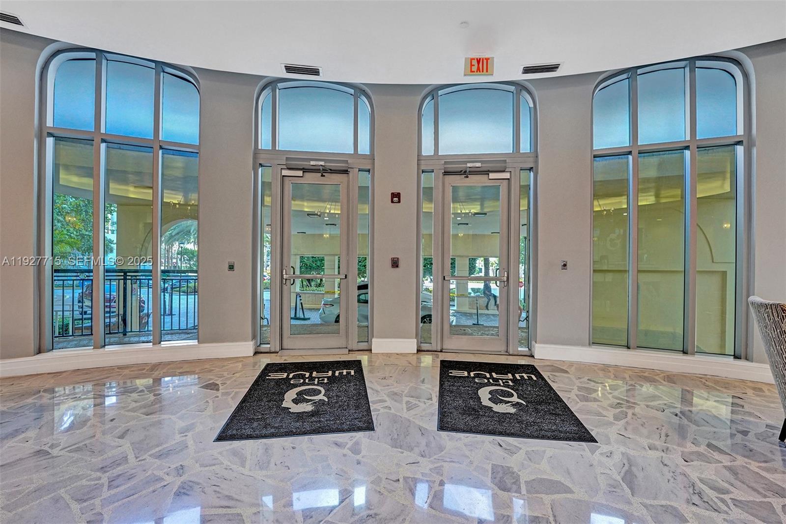 WAVE CONDO - Residential Lease