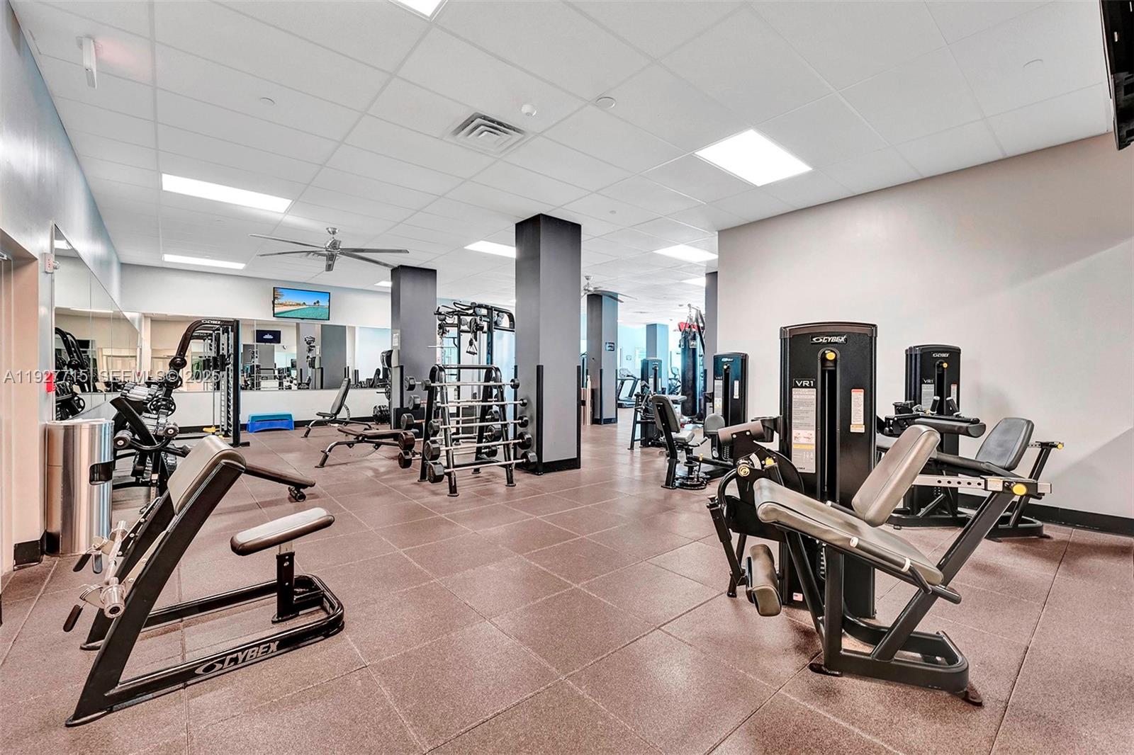 WAVE CONDO - Residential Lease