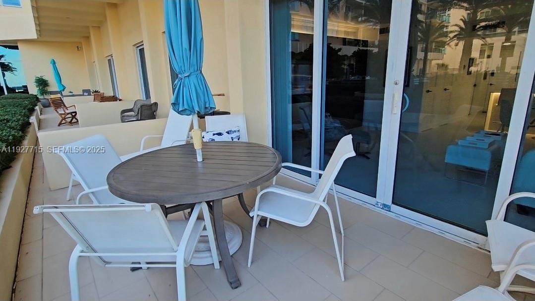 WAVE CONDO - Residential Lease