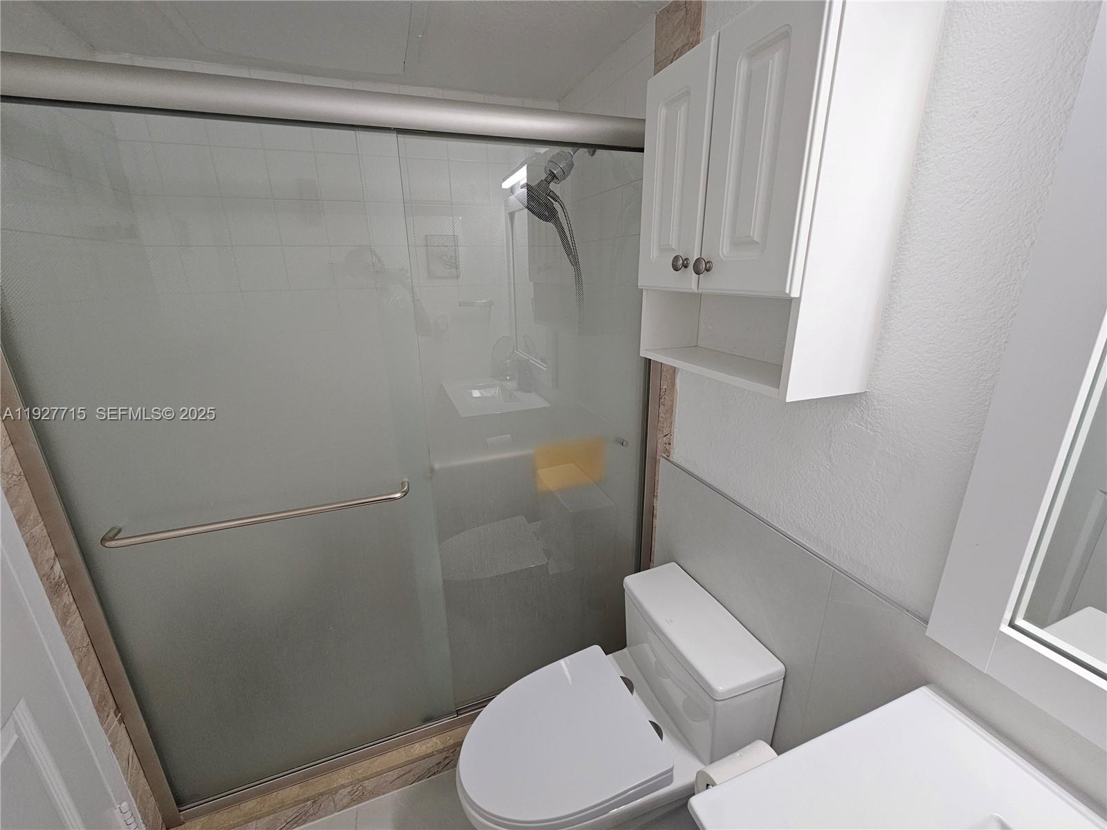 WAVE CONDO - Residential Lease