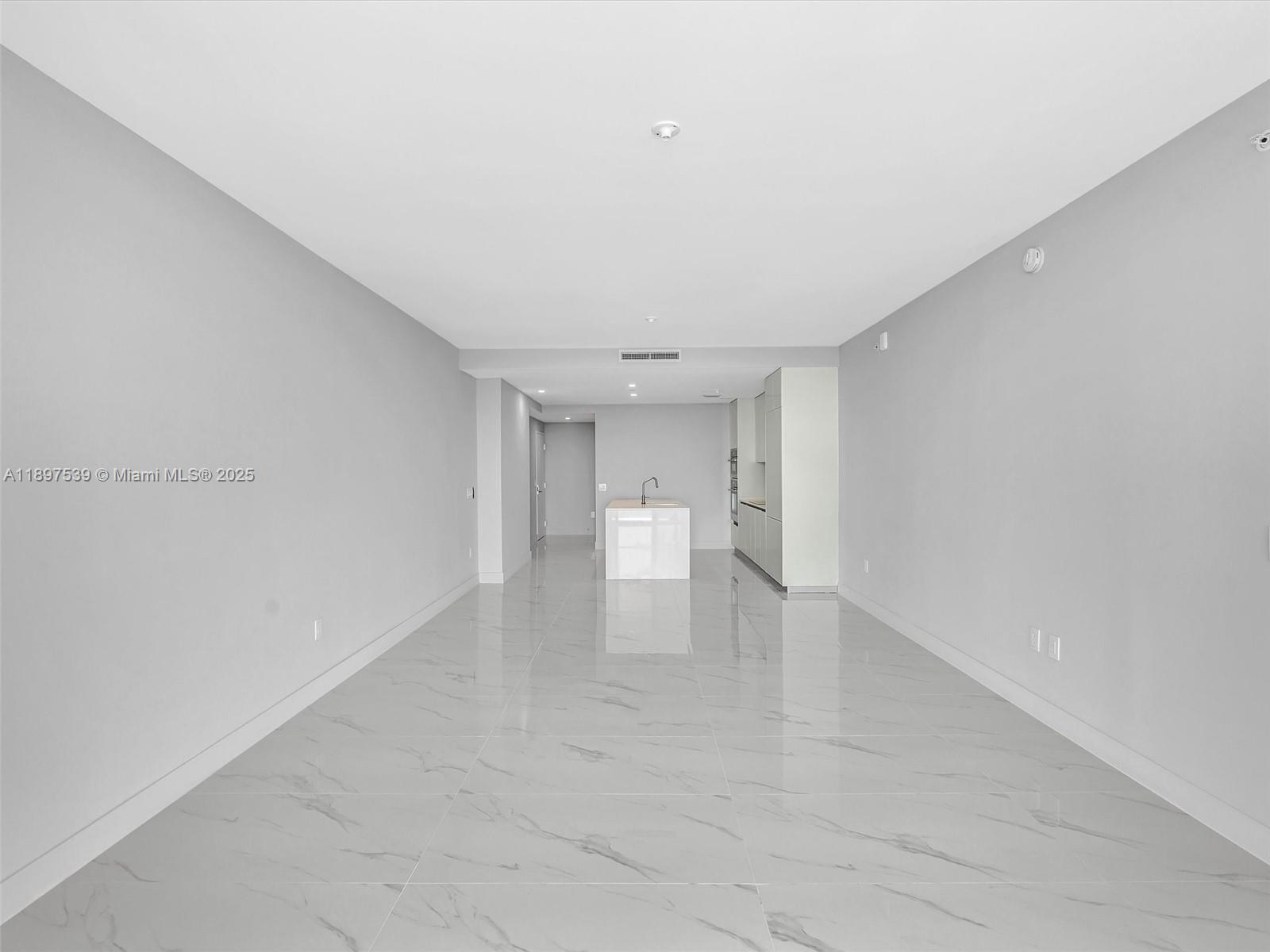 ARIA RESRVE - Residential Lease