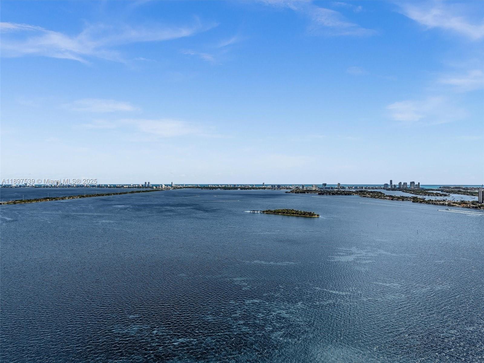 ARIA RESRVE - Residential Lease