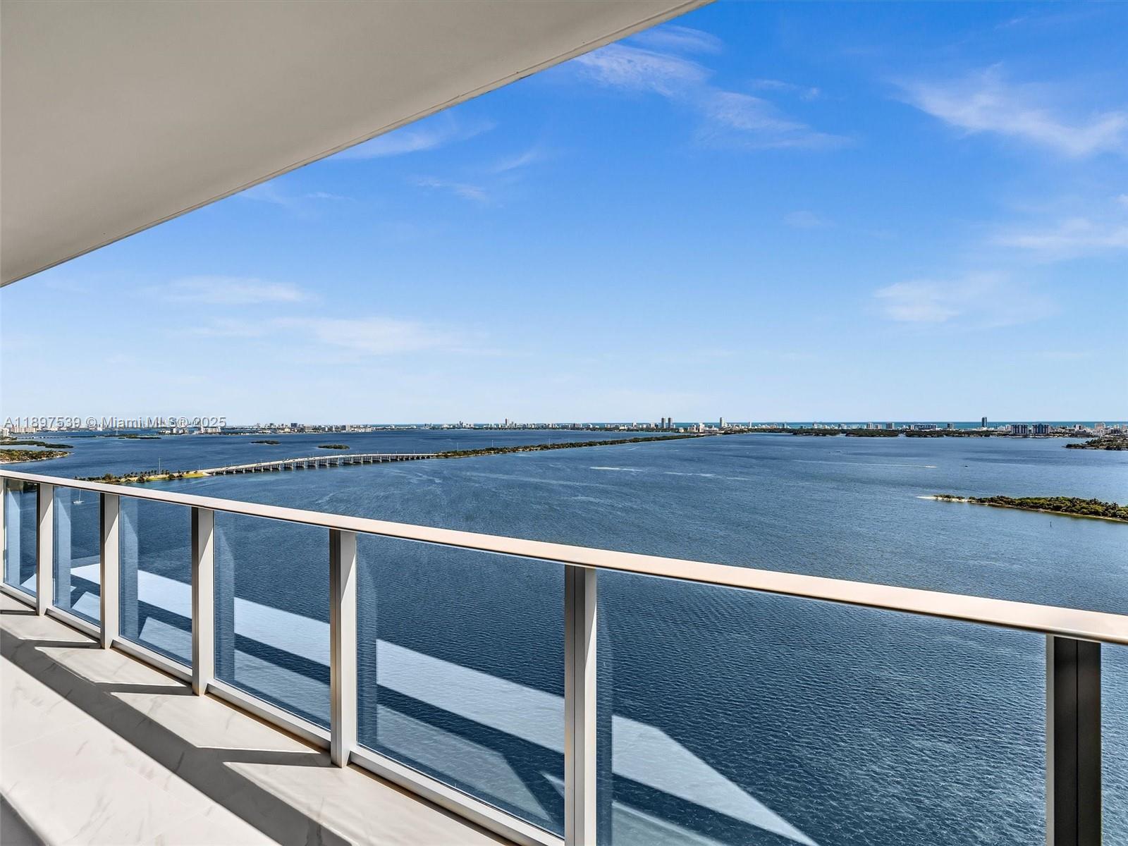 ARIA RESRVE - Residential Lease