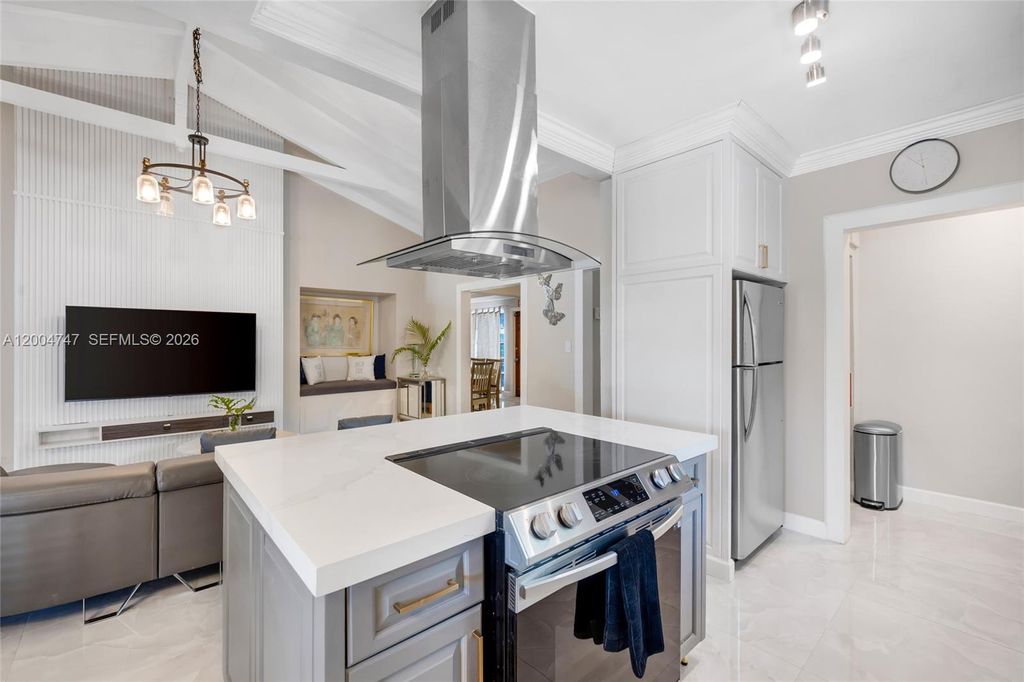 Photo of 1050 Harrison St #0, Hollywood, FL 33019 (MLS # A12004747)