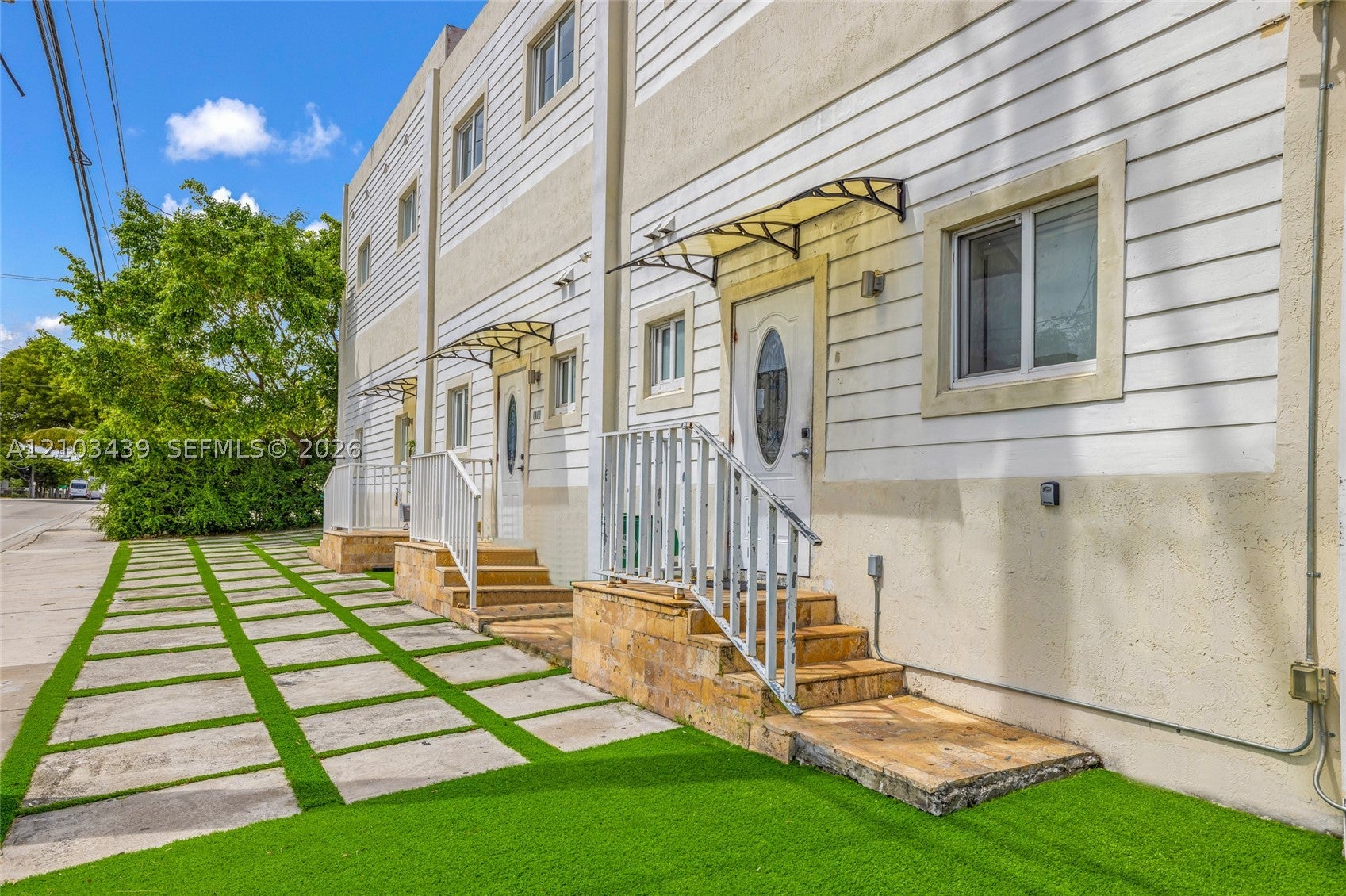642 SW 10th Ave