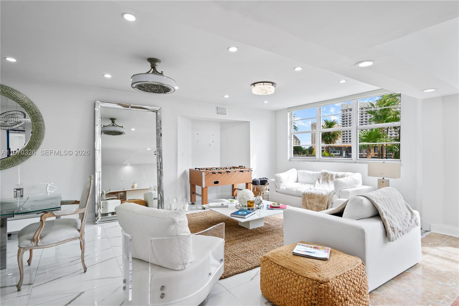 FOUR AMBASSADORS CONDO - Residential