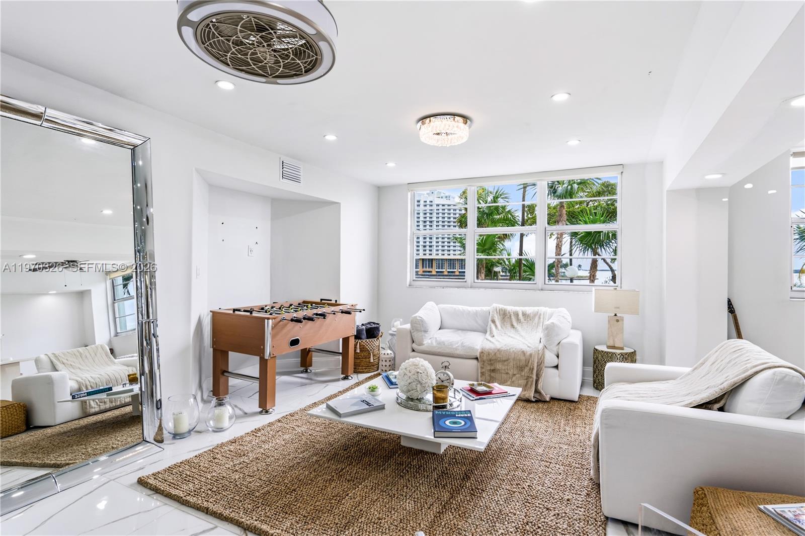 FOUR AMBASSADORS CONDO - Residential