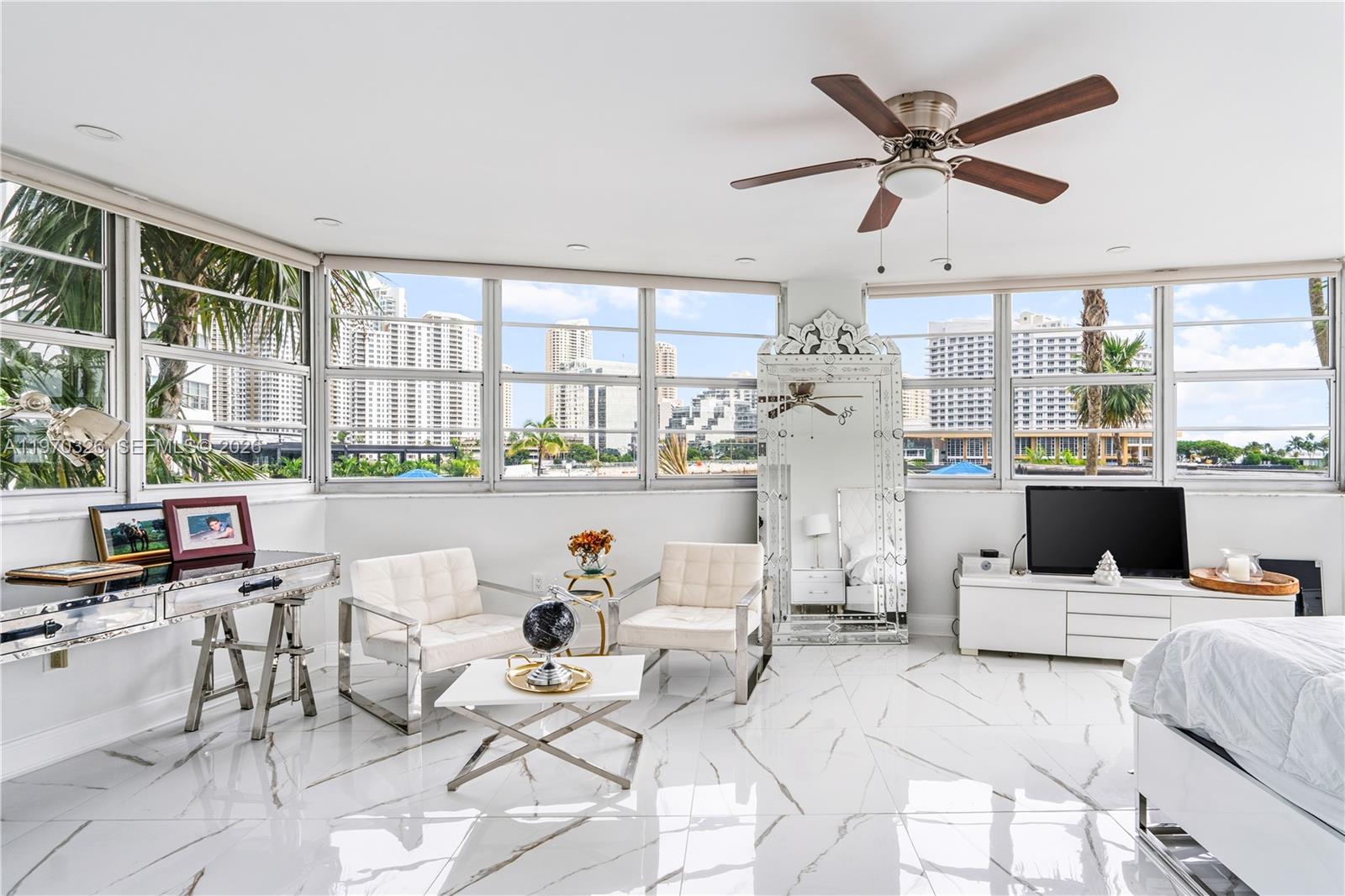 FOUR AMBASSADORS CONDO - Residential