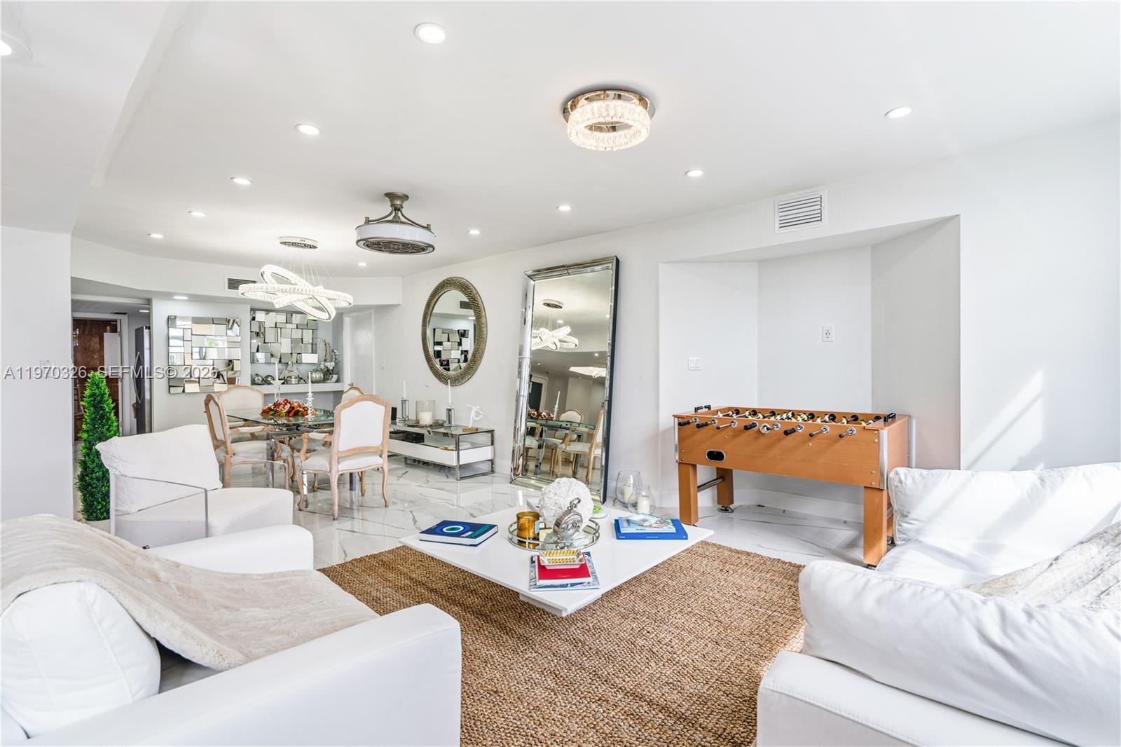 FOUR AMBASSADORS CONDO - Residential