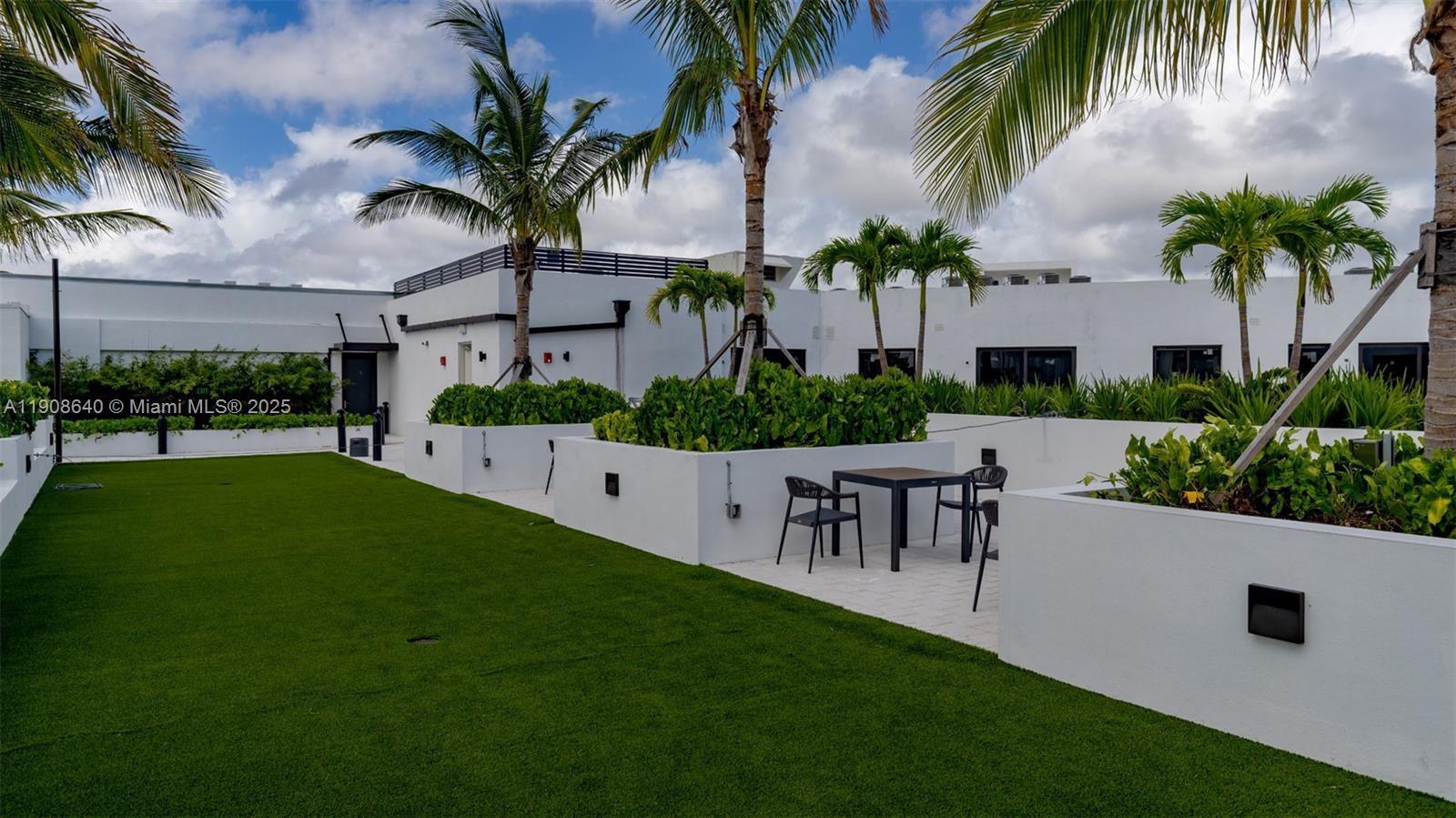 Avida Aventura - Residential Lease