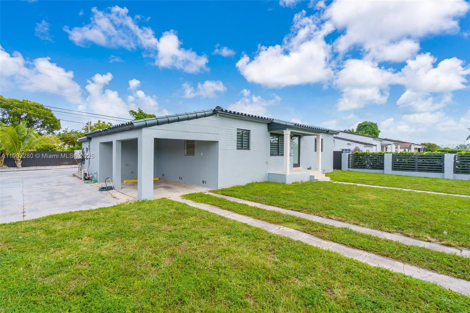 PALM SPRINGS AMD - Residential
